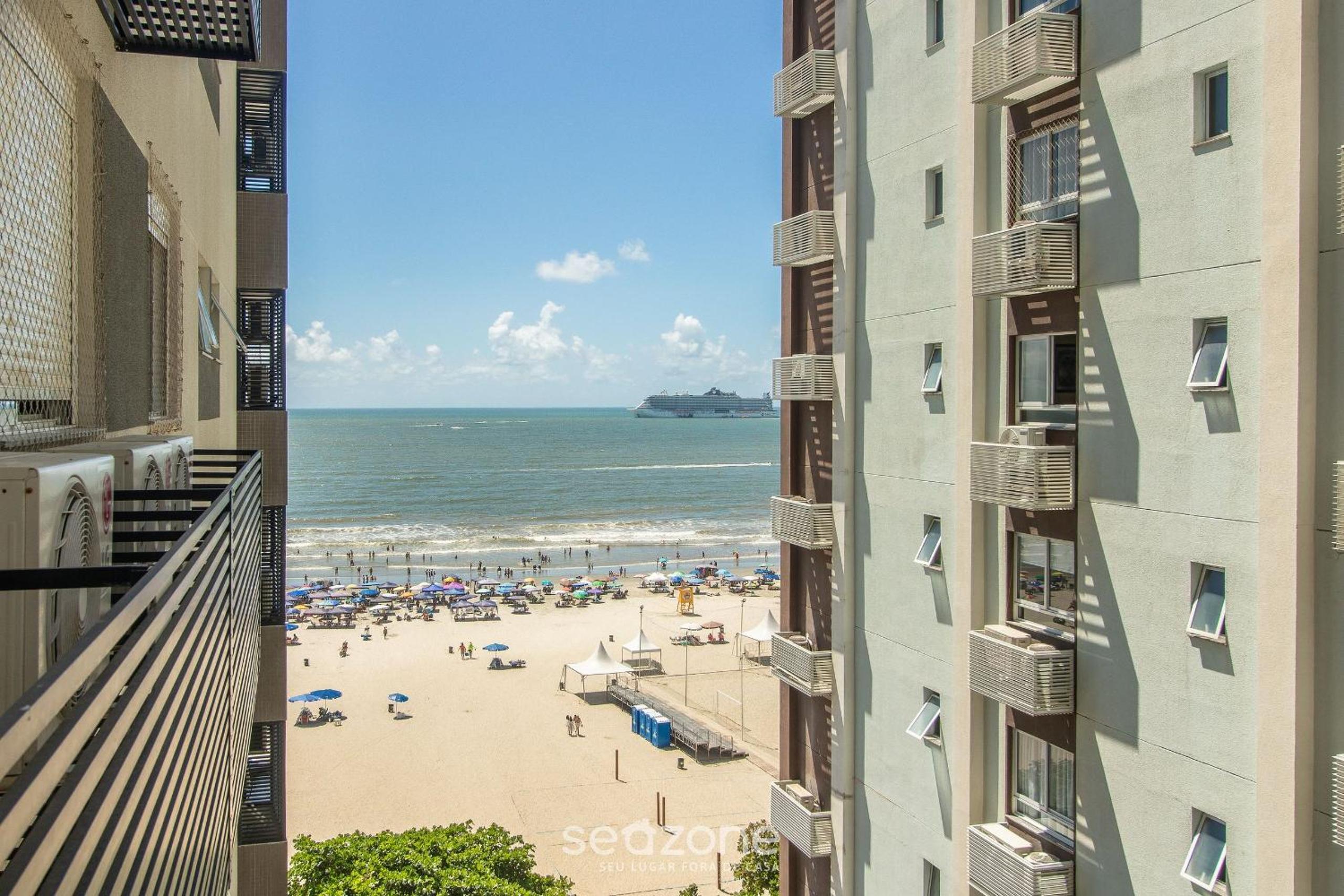 3BR Apt w/ sea view in BC downtown EOA0803