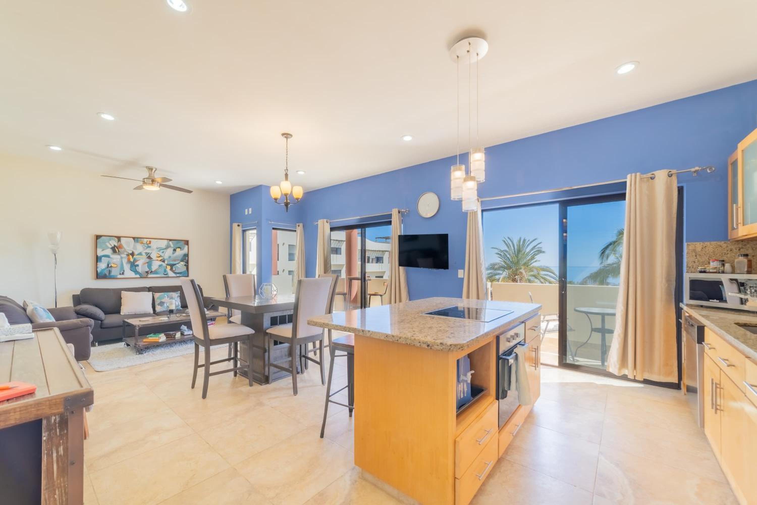 Oceanview condo w Resort amenities Steps to Beach