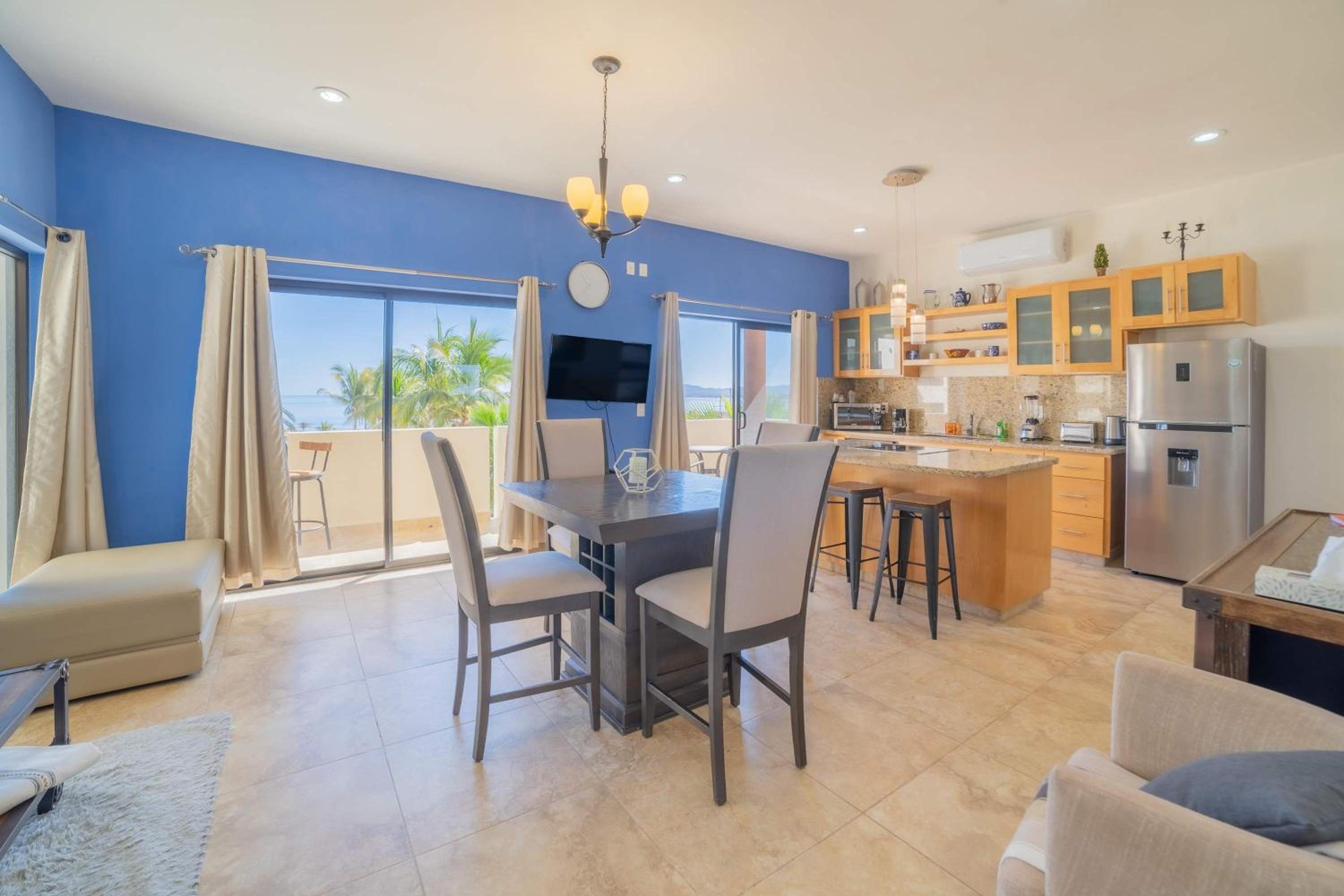 Oceanview condo w Resort amenities Steps to Beach