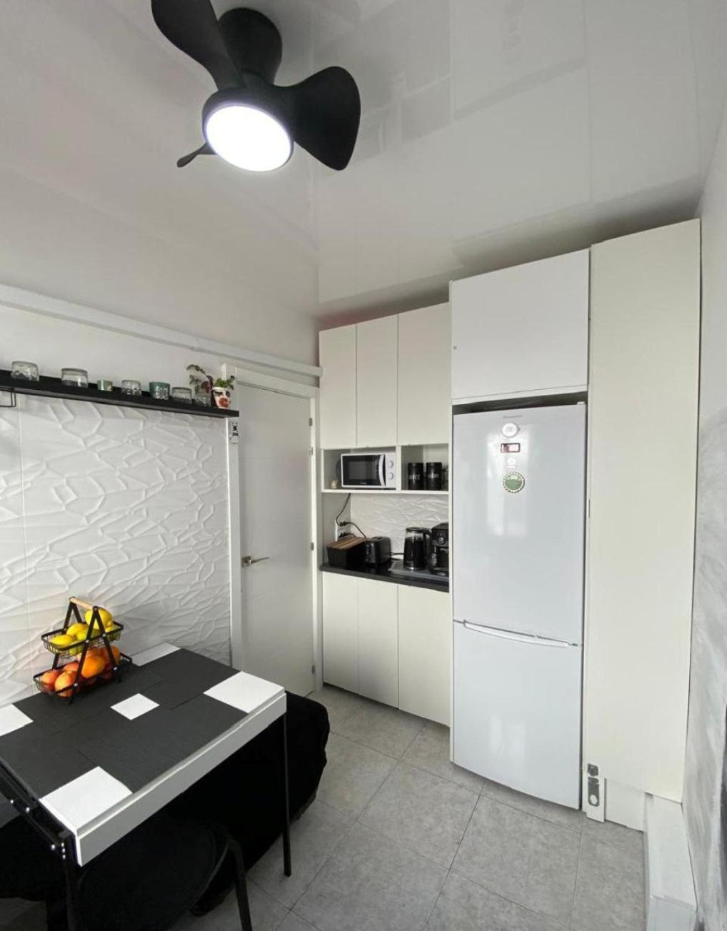 Modern Art apartment by the sea Playa del Espejo