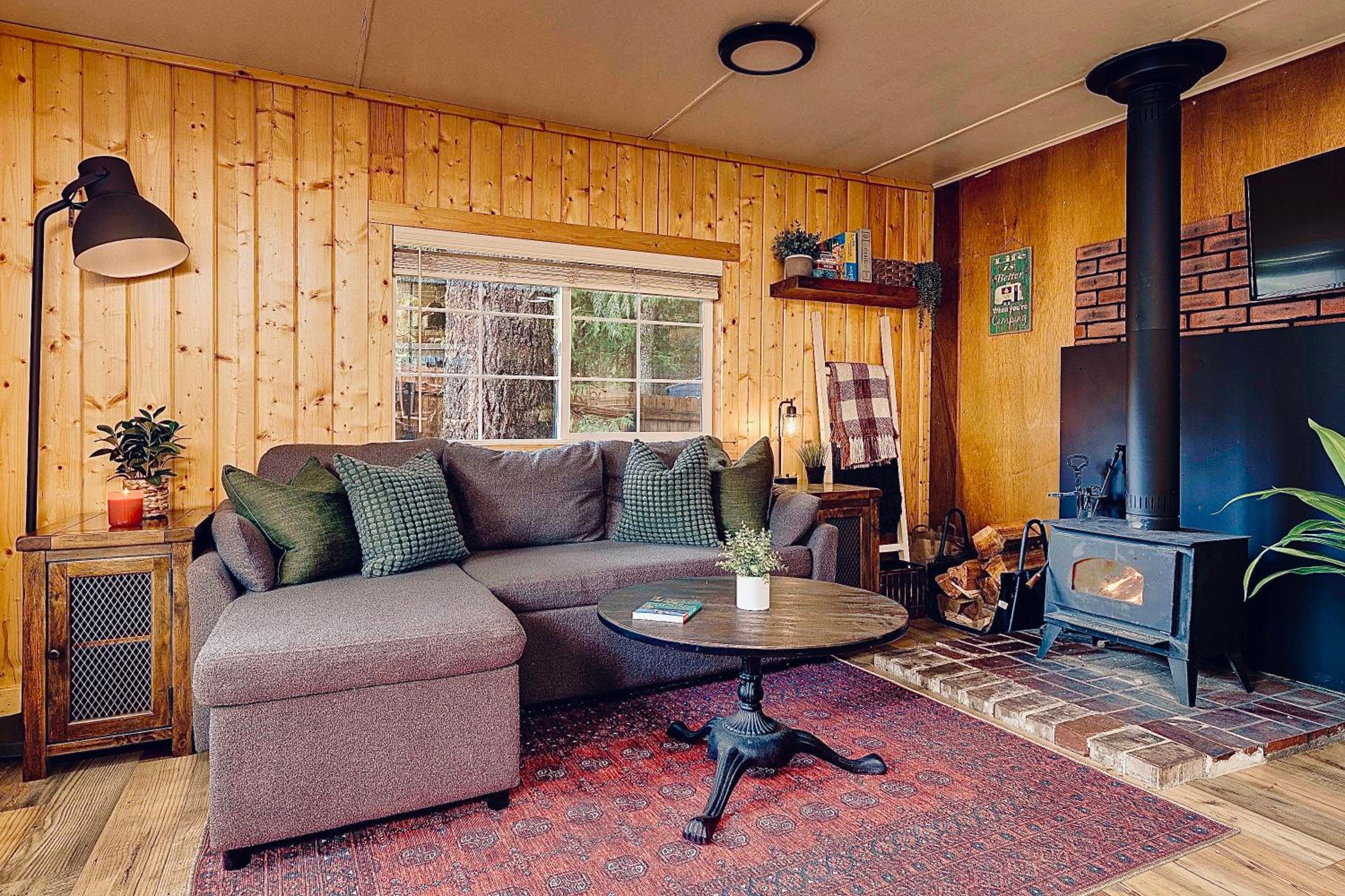 The Little Lolo Lodge
