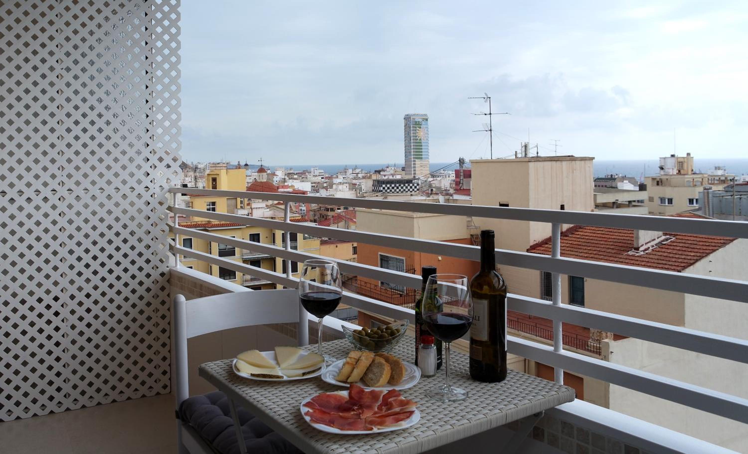 Alicante Skylights Apartments