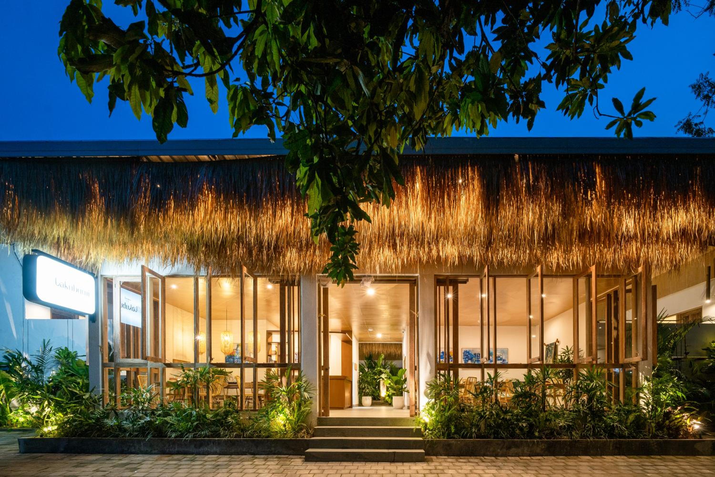 Lakubumi Pavilion