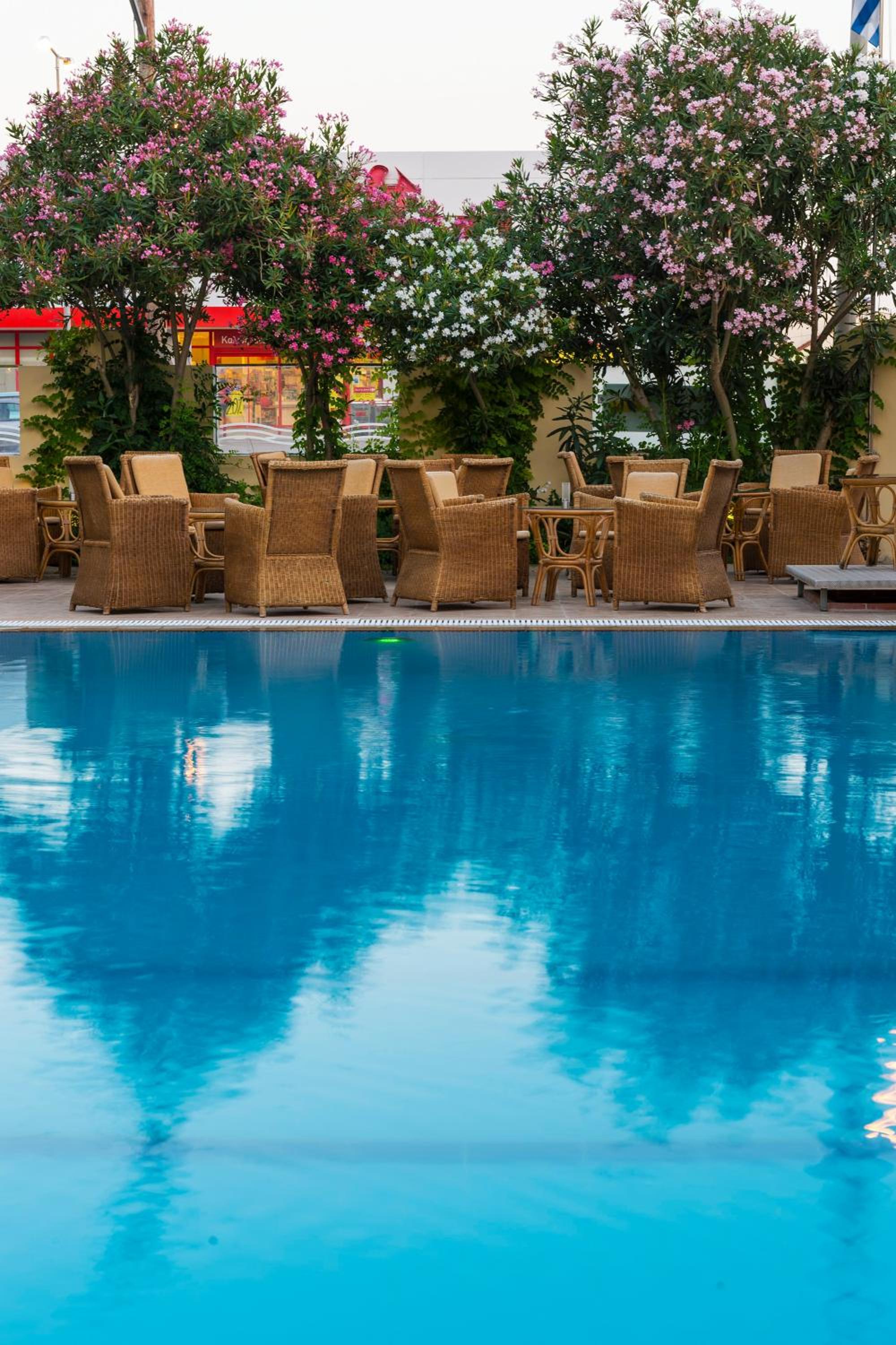 Perla Marina Hotel