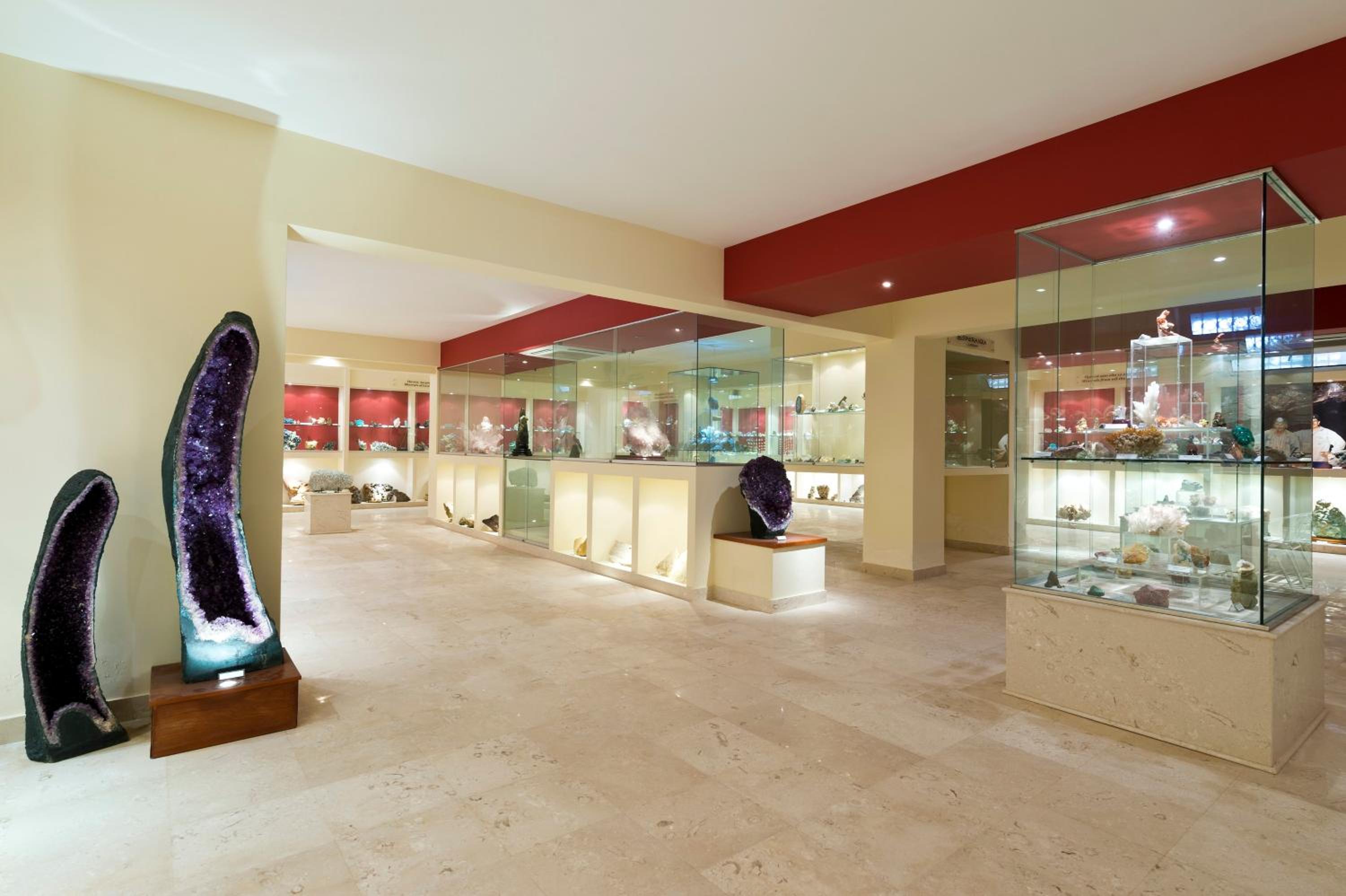 Perla Marina Hotel