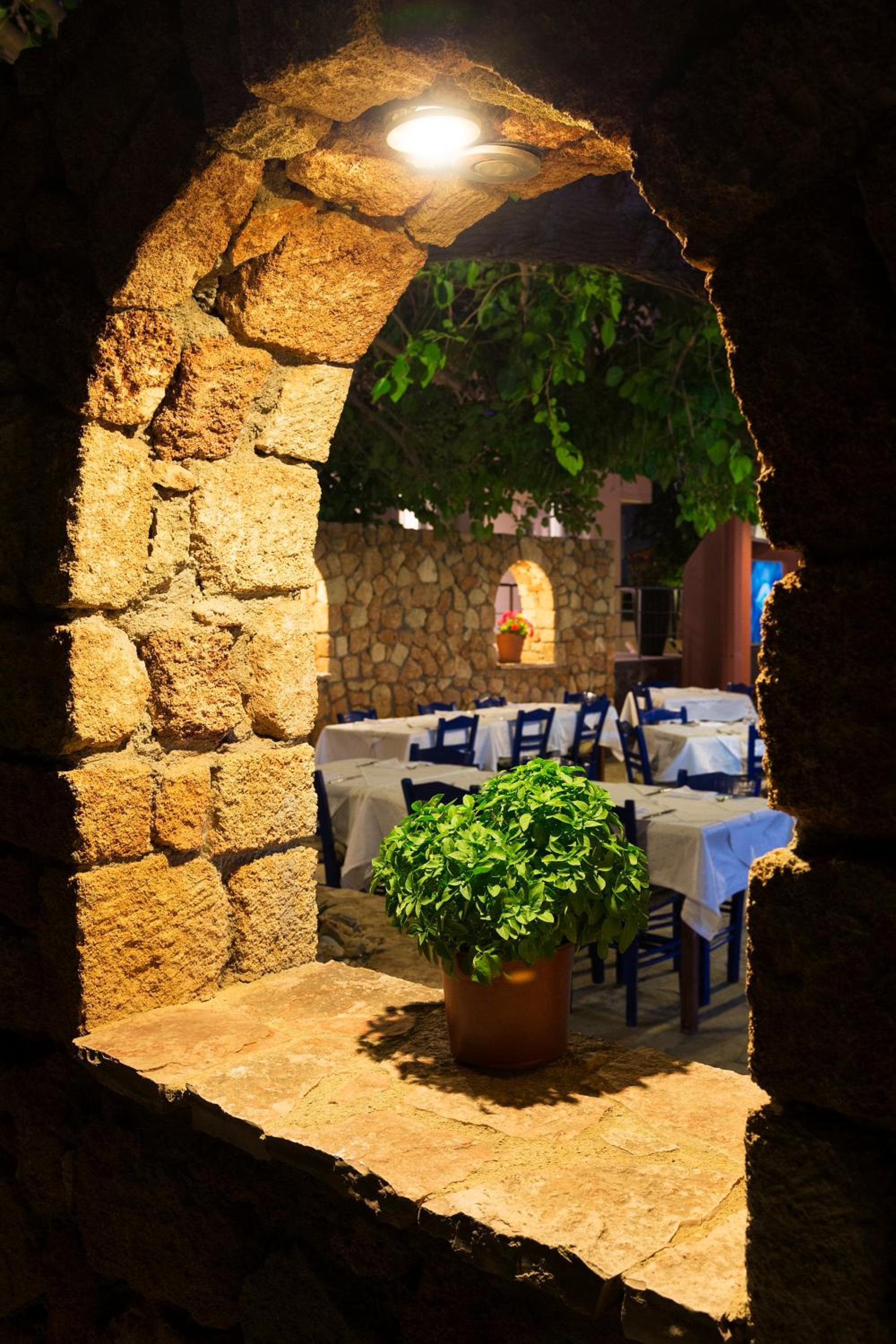 Perla Marina Hotel