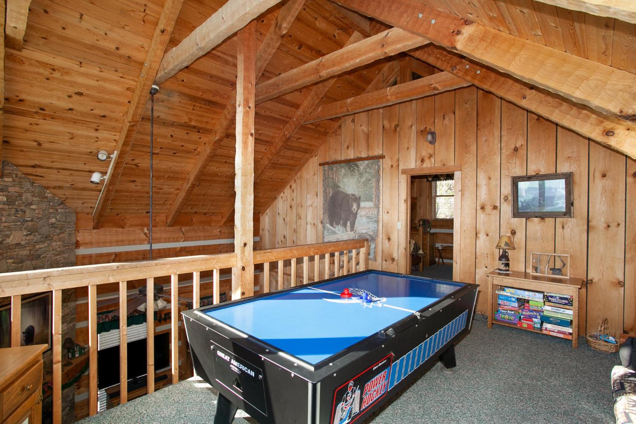 Big Blue Mist w Hot Tub Grill Fireplace GAMES
