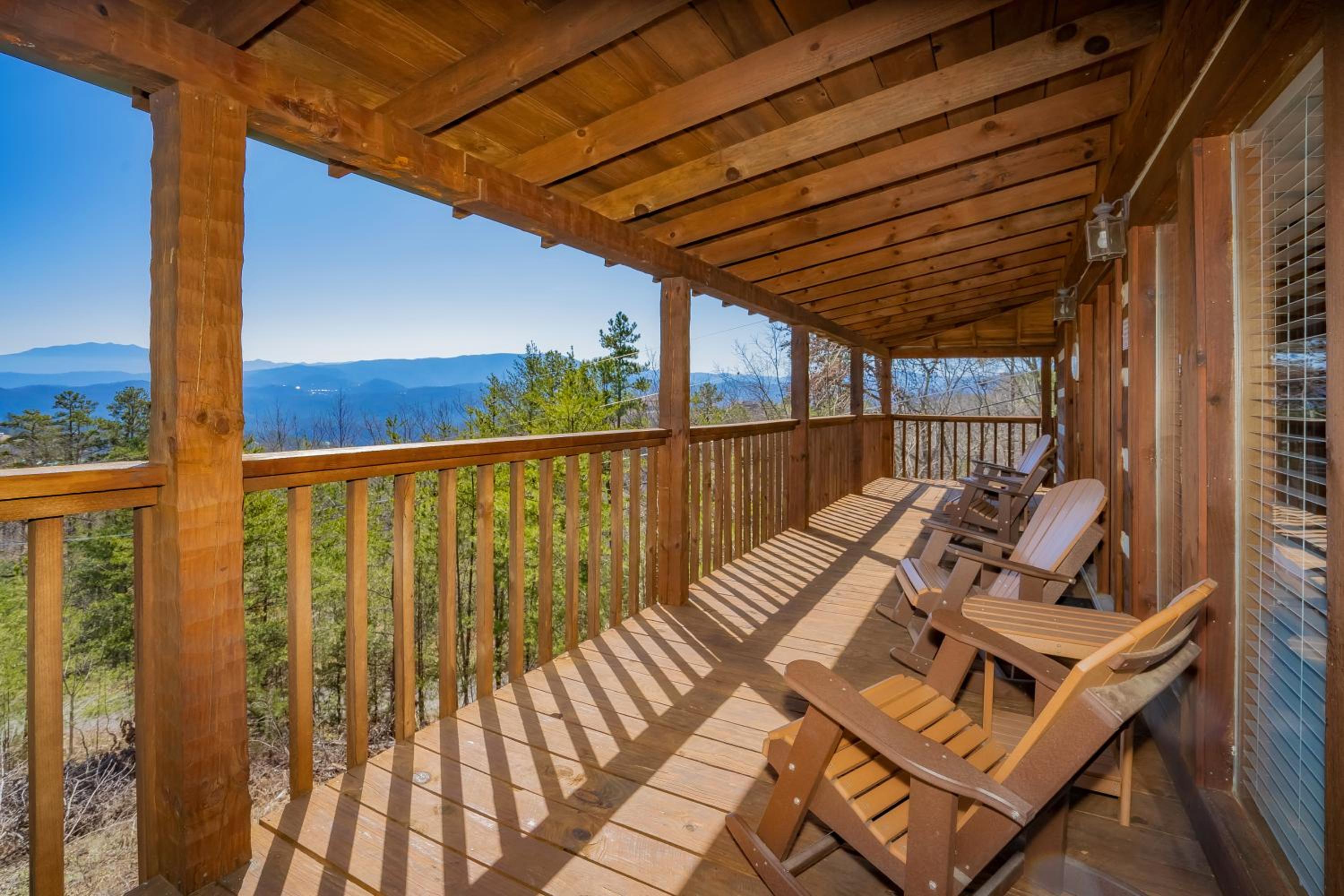 Big Blue Mist w Hot Tub Grill Fireplace GAMES