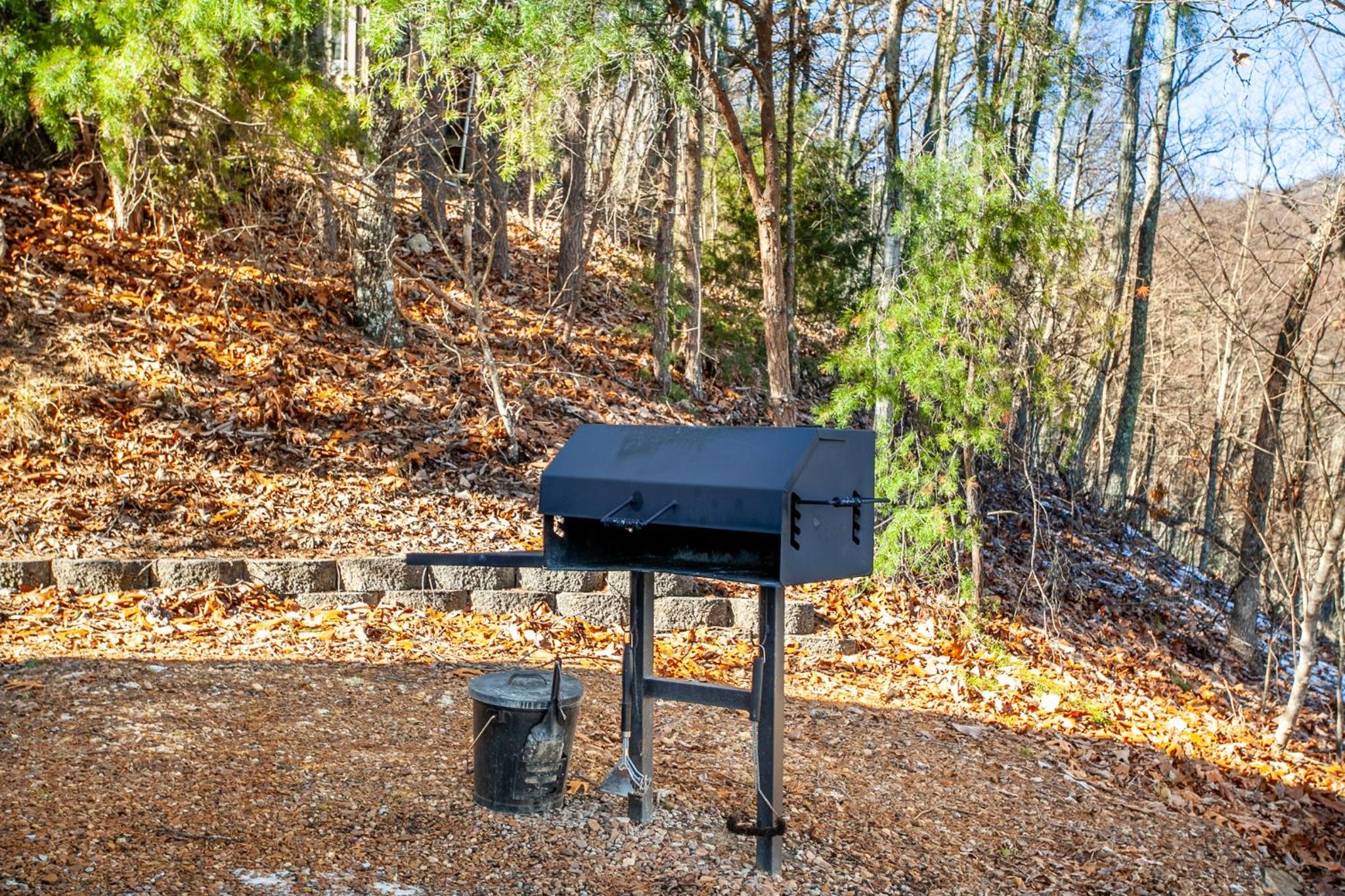 Big Blue Mist w Hot Tub Grill Fireplace GAMES