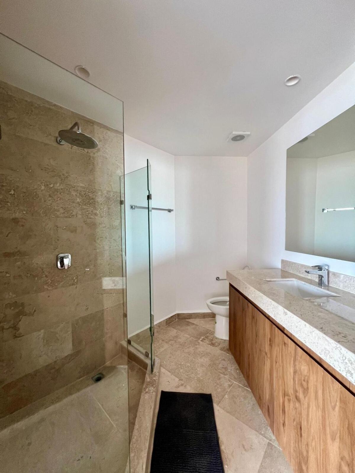 Penthouse Navela 405 by Cercana