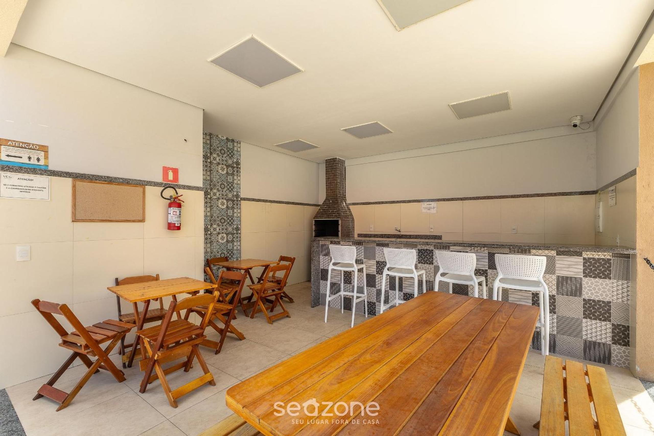 Apart 450m from the beach in Cond. w/ Pool VAR0302