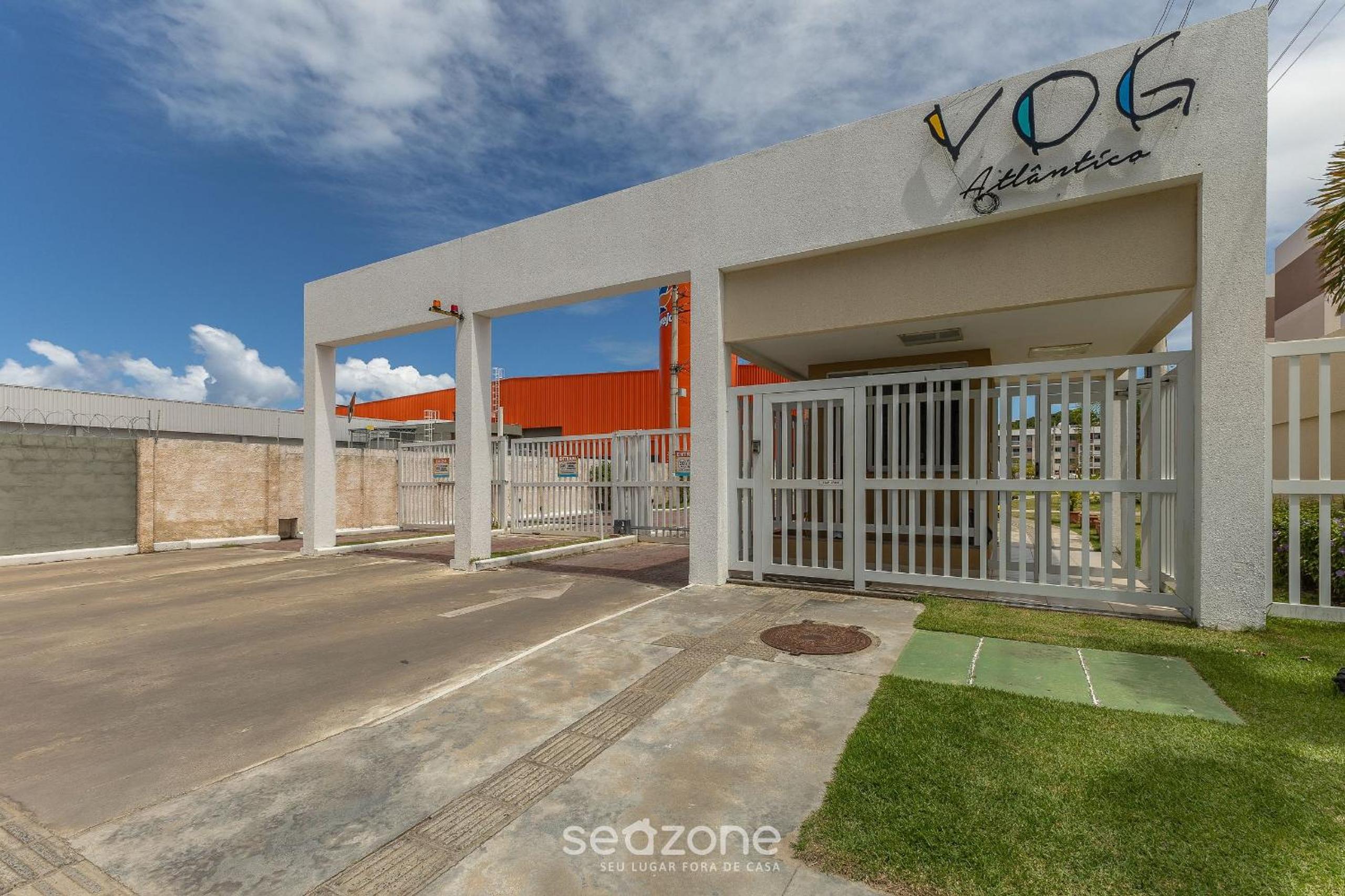 Apart 450m from the beach in Cond. w/ Pool VAR0302