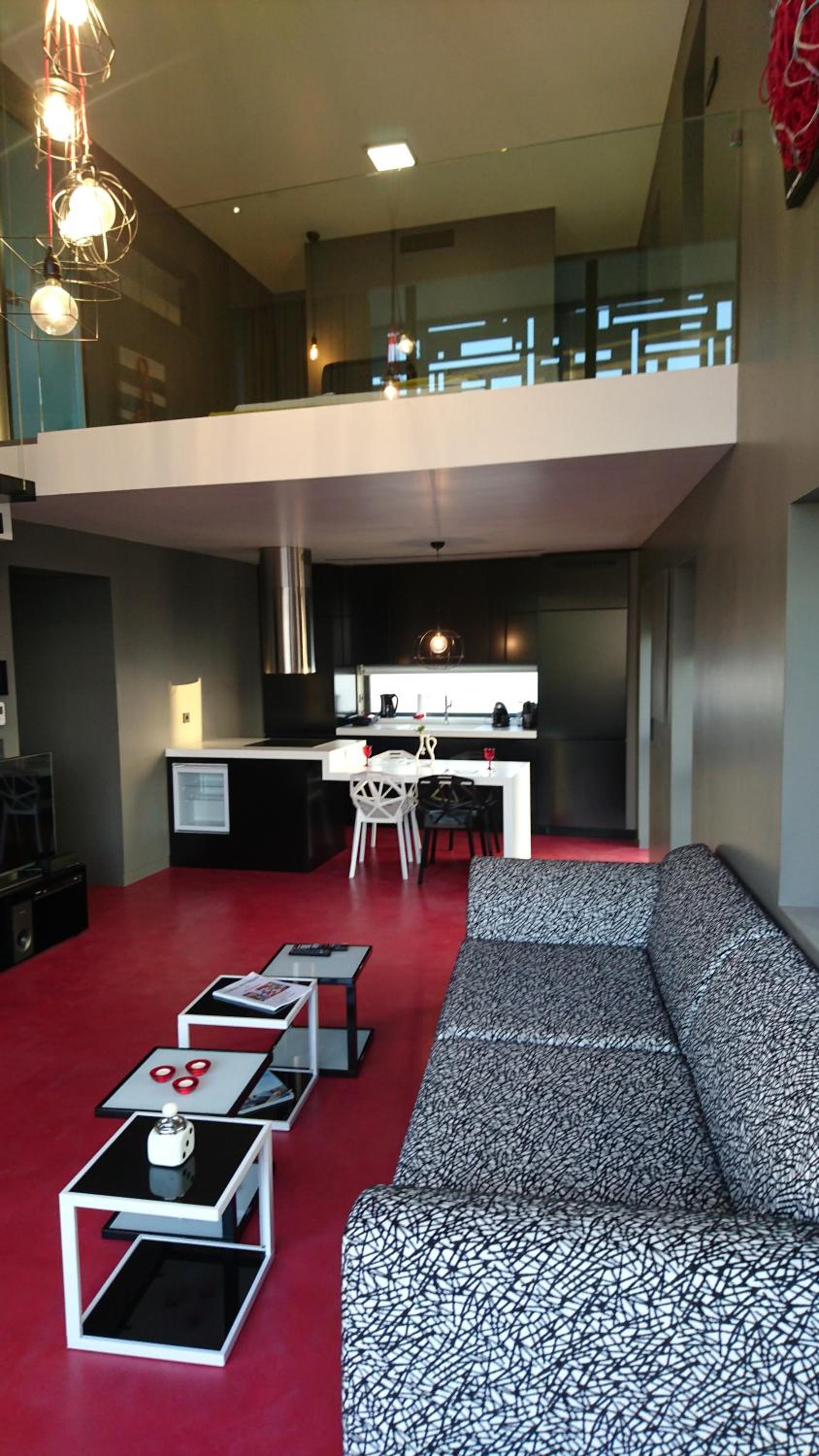 Athina Art Apartments