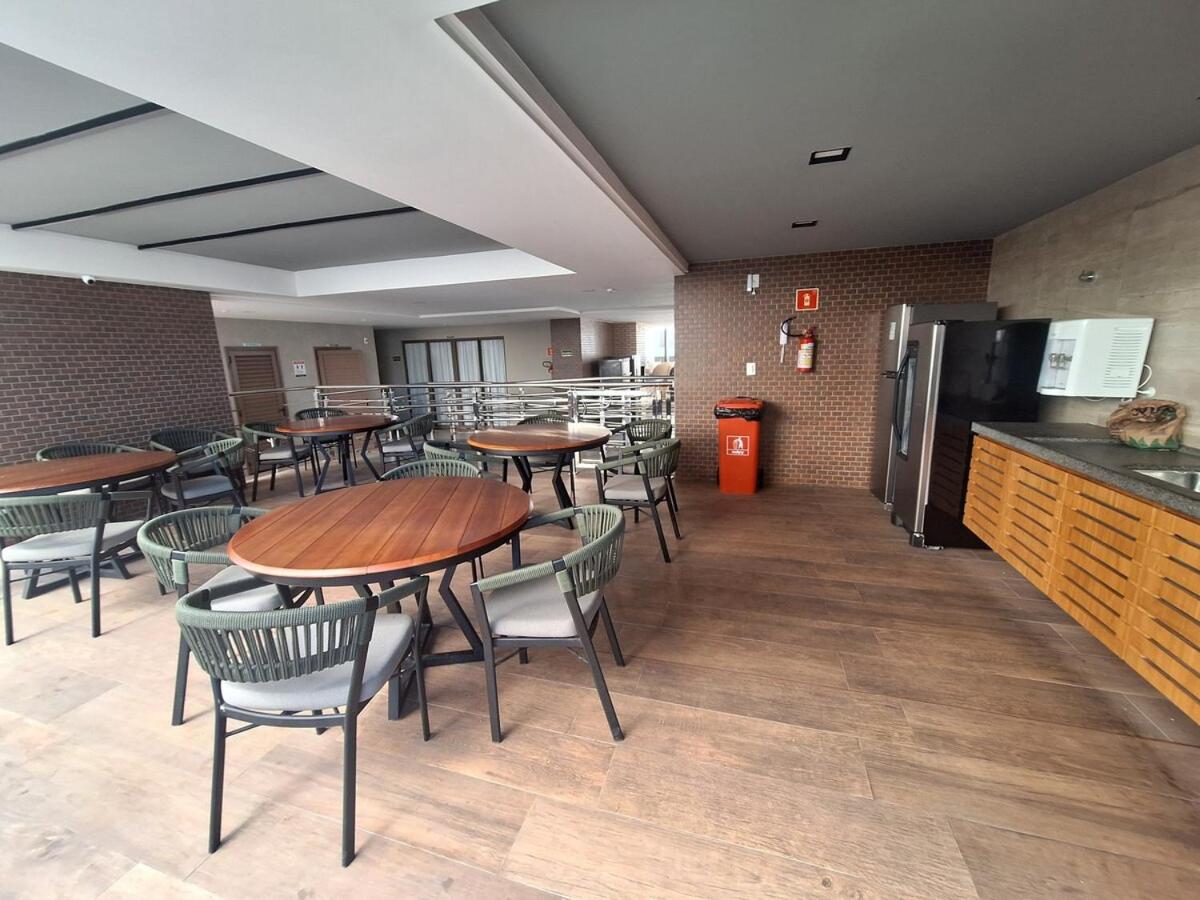 Apartamento luxo, pertinho do Mar e lazer maravilhoso