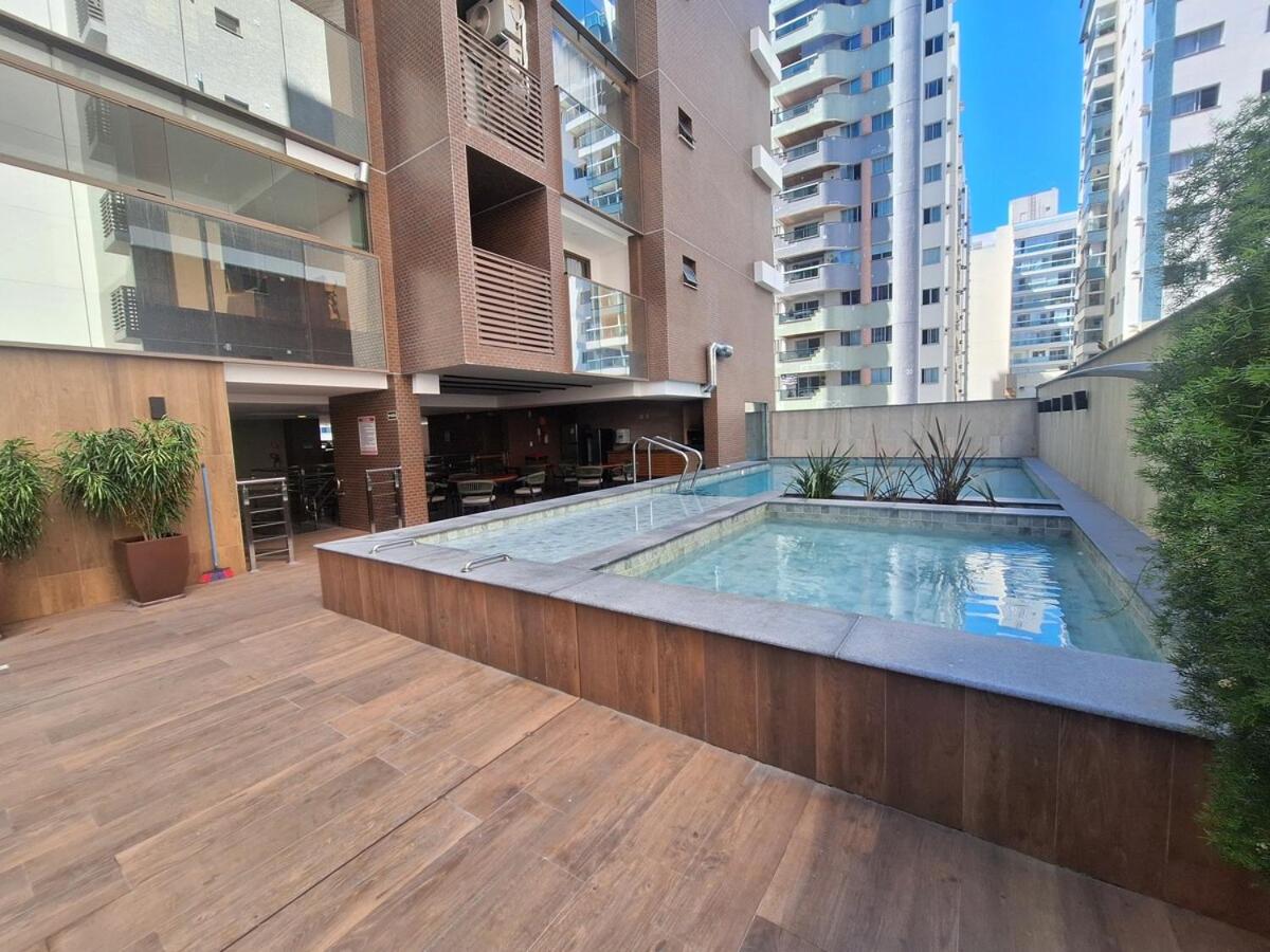 Apartamento luxo, pertinho do Mar e lazer maravilhoso