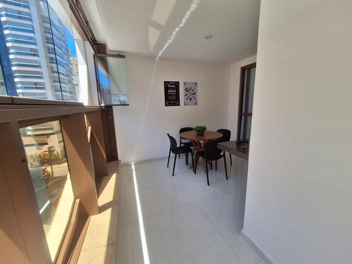 Apartamento luxo, pertinho do Mar e lazer maravilhoso