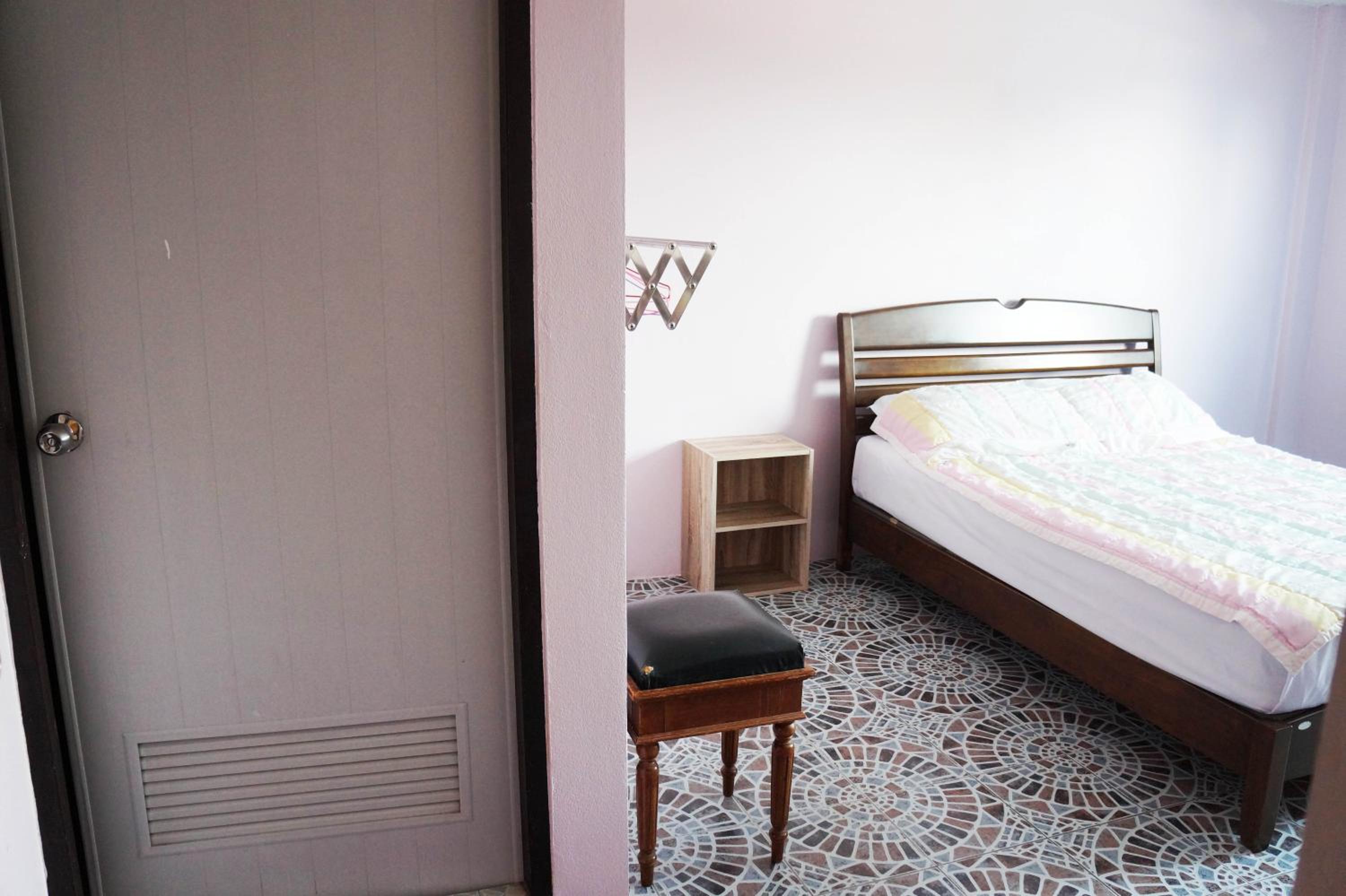 Nong Guest House