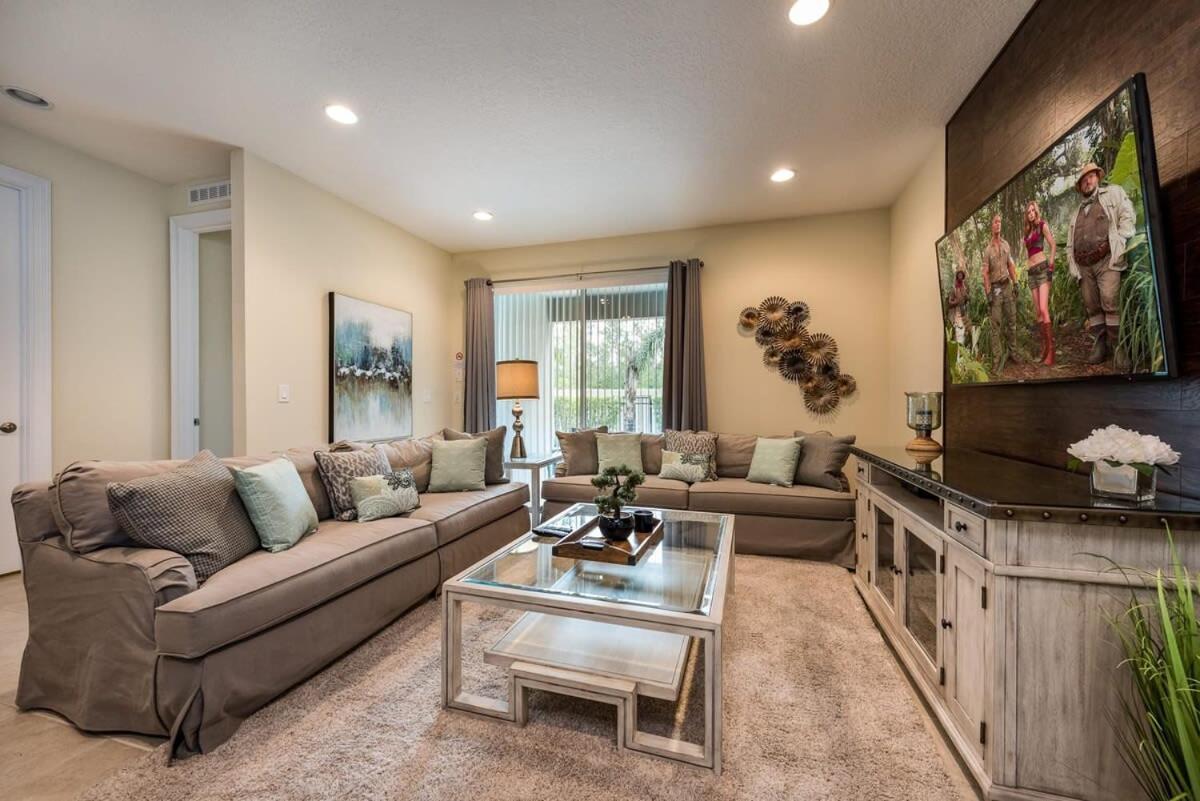 Elegant 8BR Encore Resort Pool w Spa GameRoom Single Family