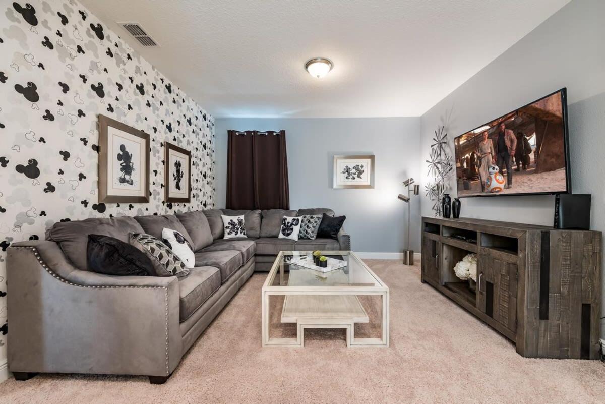 Elegant 8BR Encore Resort Pool w Spa GameRoom Single Family
