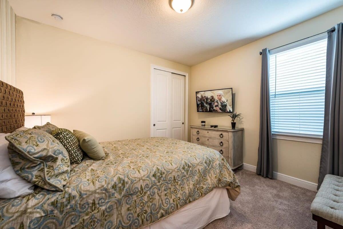 Elegant 8BR Encore Resort Pool w Spa GameRoom Single Family