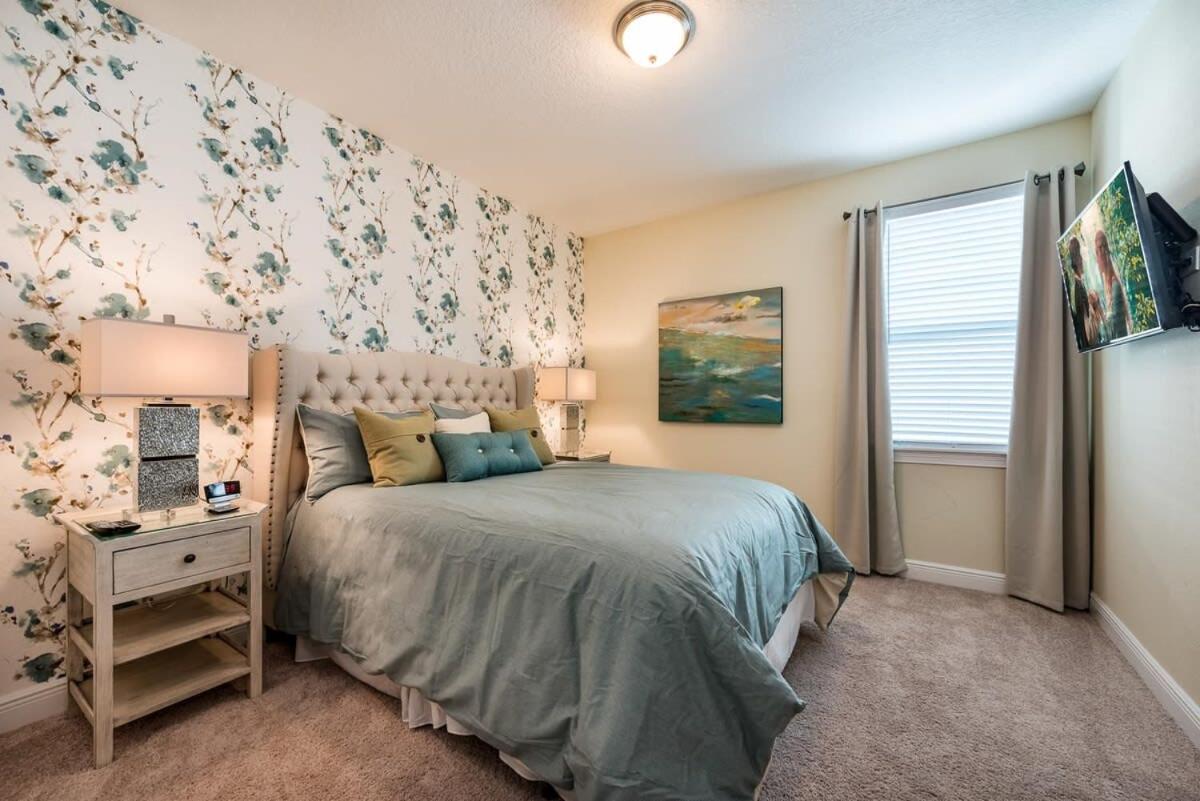 Elegant 8BR Encore Resort Pool w Spa GameRoom Single Family
