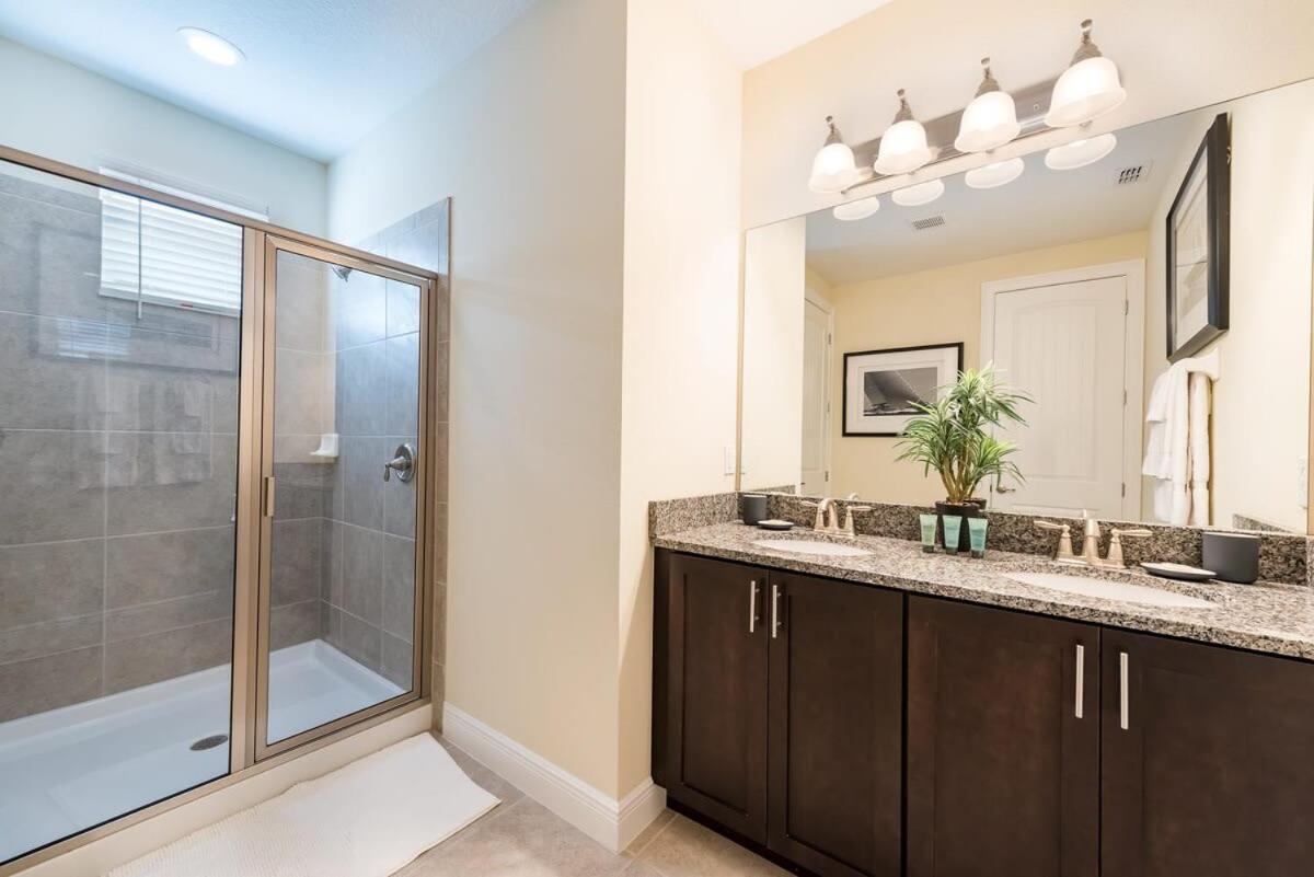Elegant 8BR Encore Resort Pool w Spa GameRoom Single Family