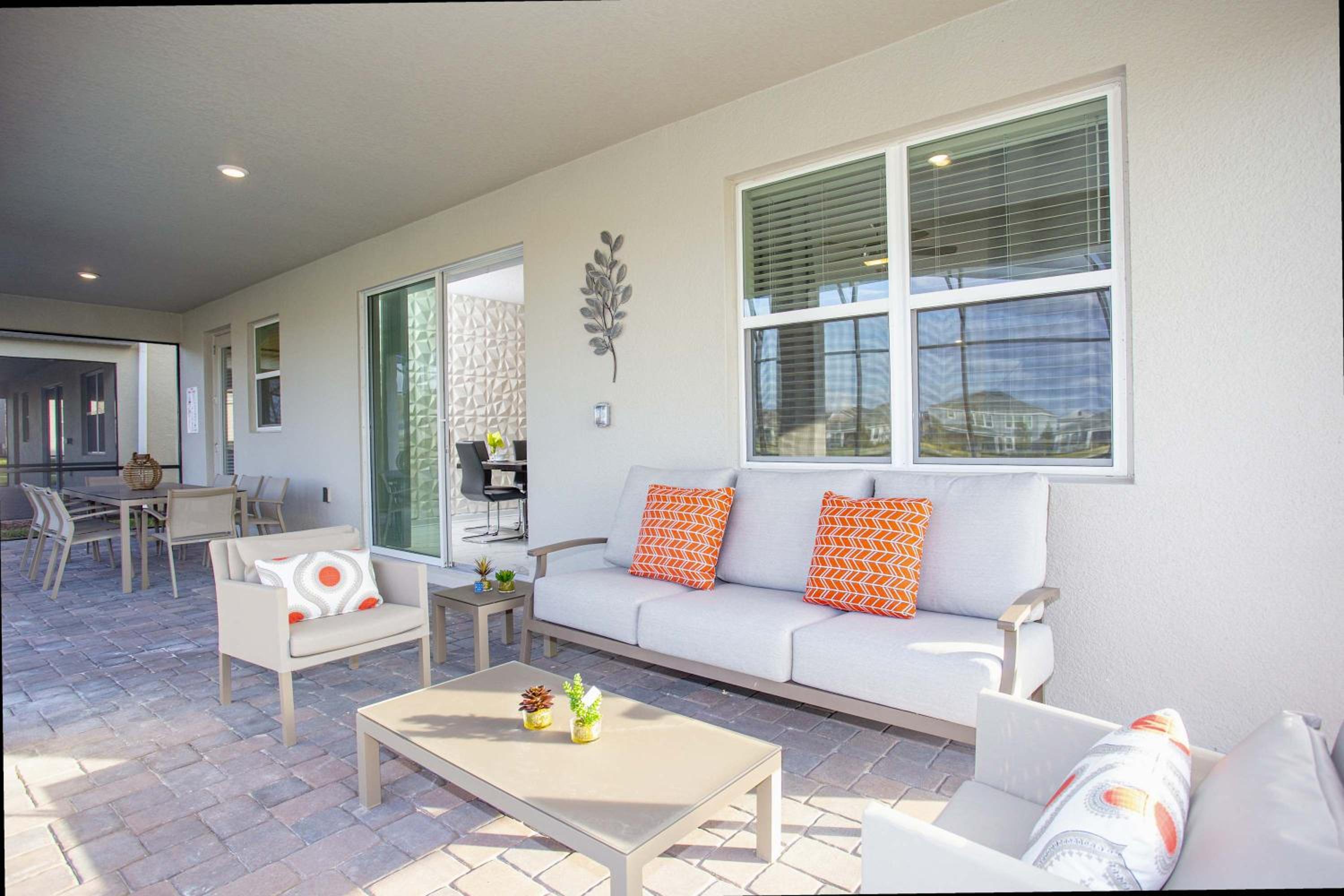 Epic Dream Home with Spa Game Room Themed Bedrooms 2887 Single Family