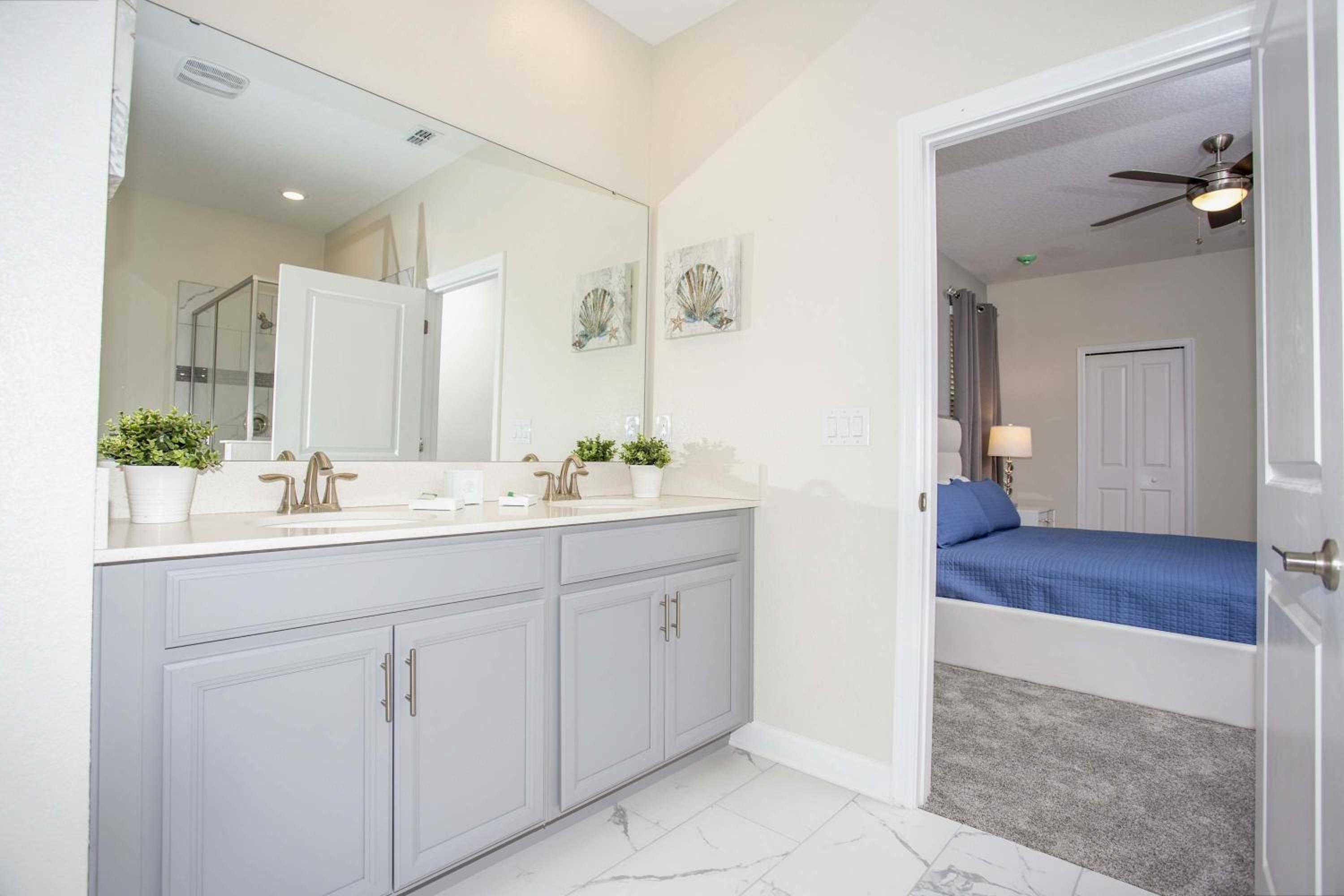 Epic Dream Home with Spa Game Room Themed Bedrooms 2887 Single Family
