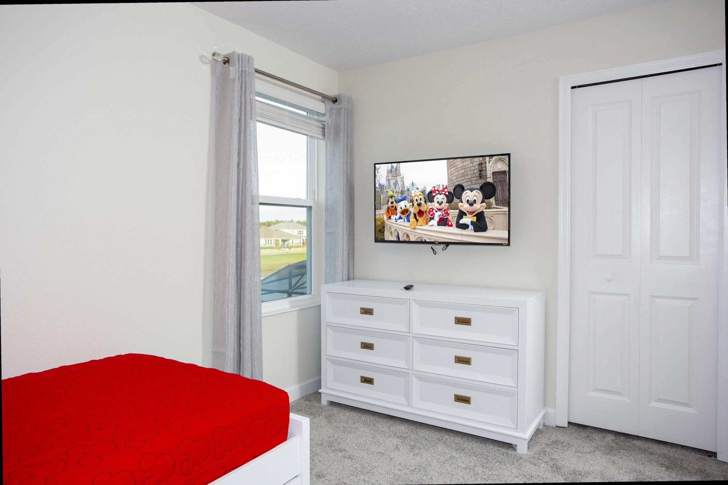 Epic Dream Home with Spa Game Room Themed Bedrooms 2887 Single Family