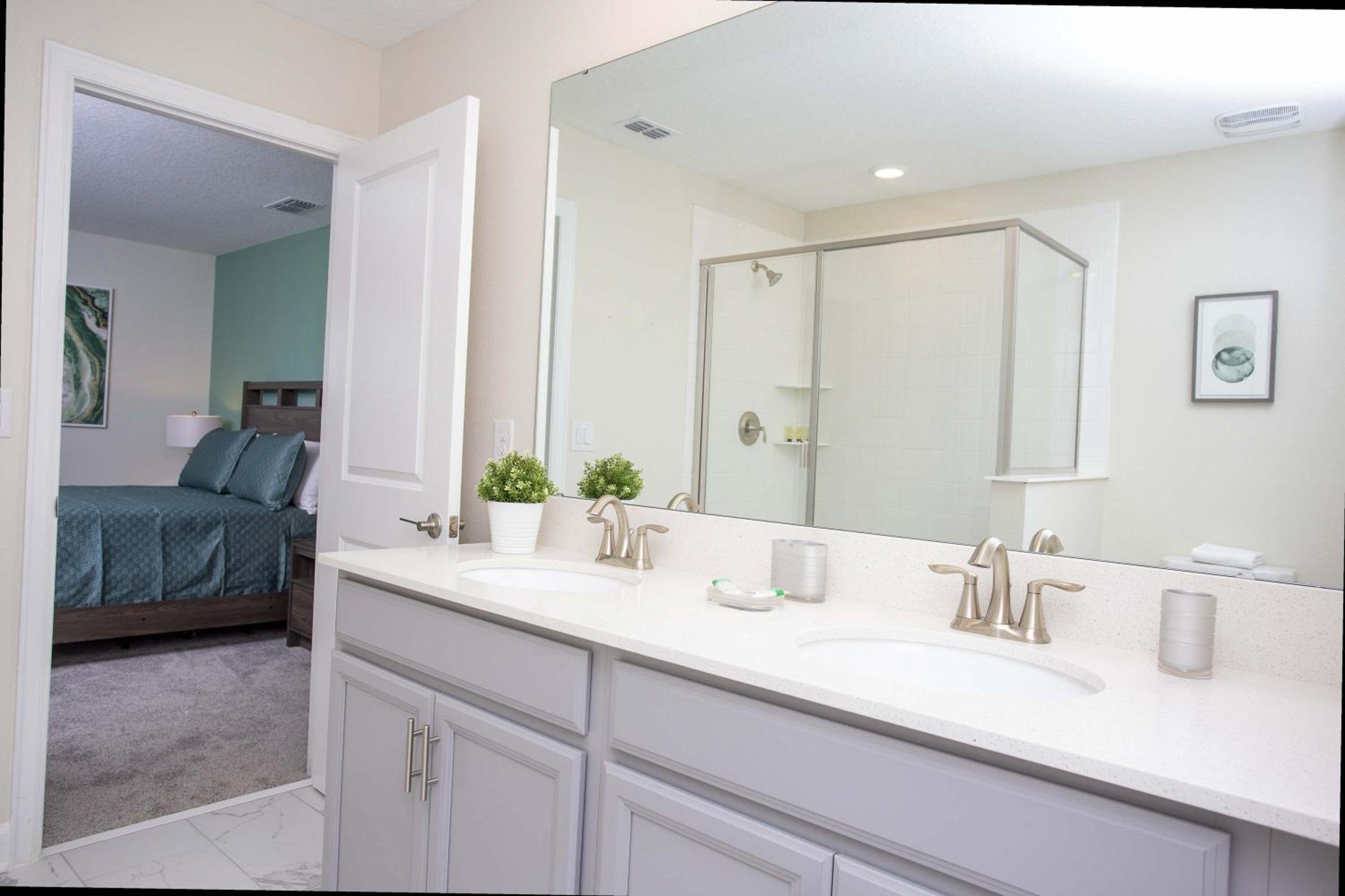 Epic Dream Home with Spa Game Room Themed Bedrooms 2887 Single Family