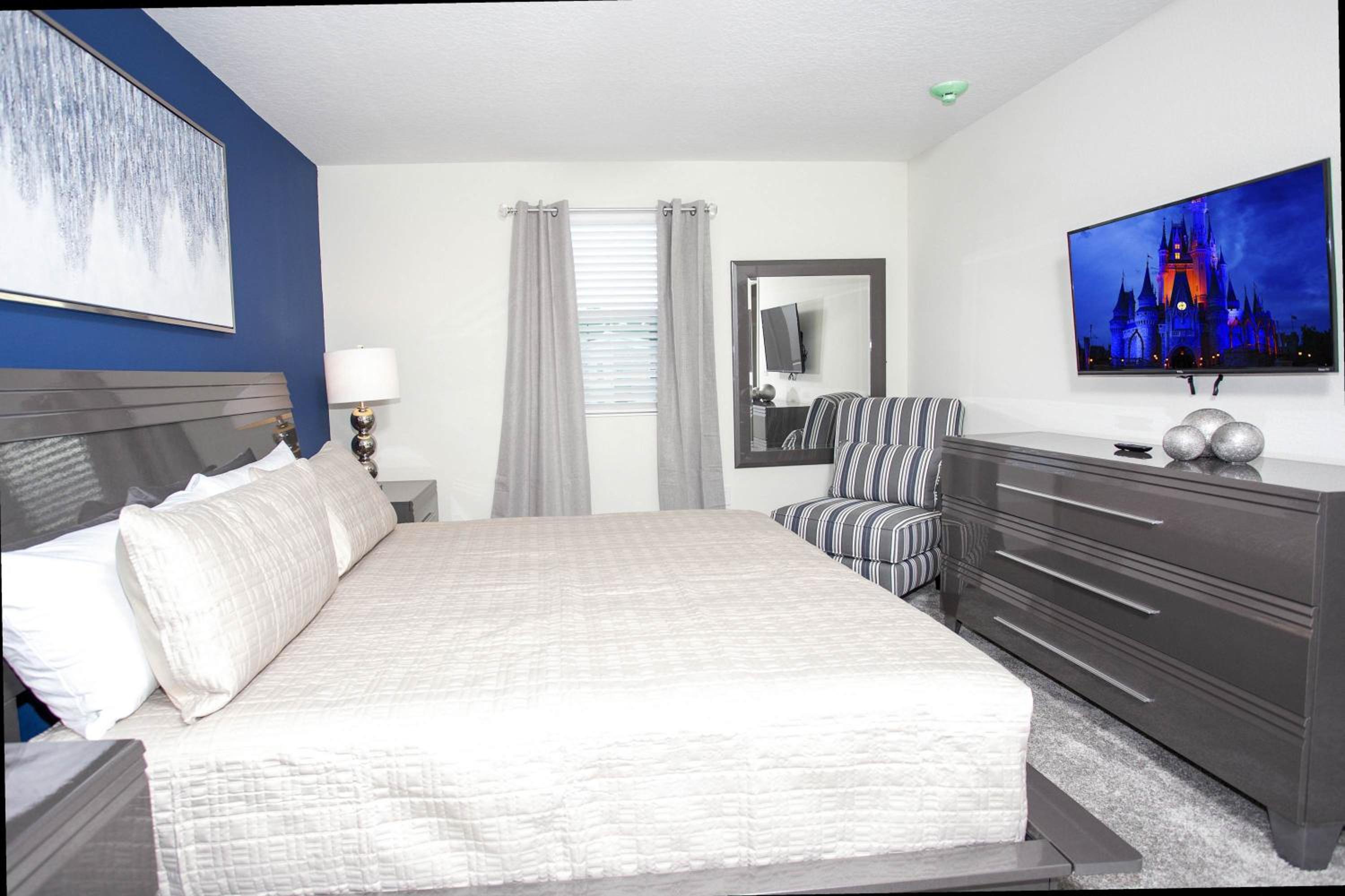 Epic Dream Home with Spa Game Room Themed Bedrooms 2887 Single Family