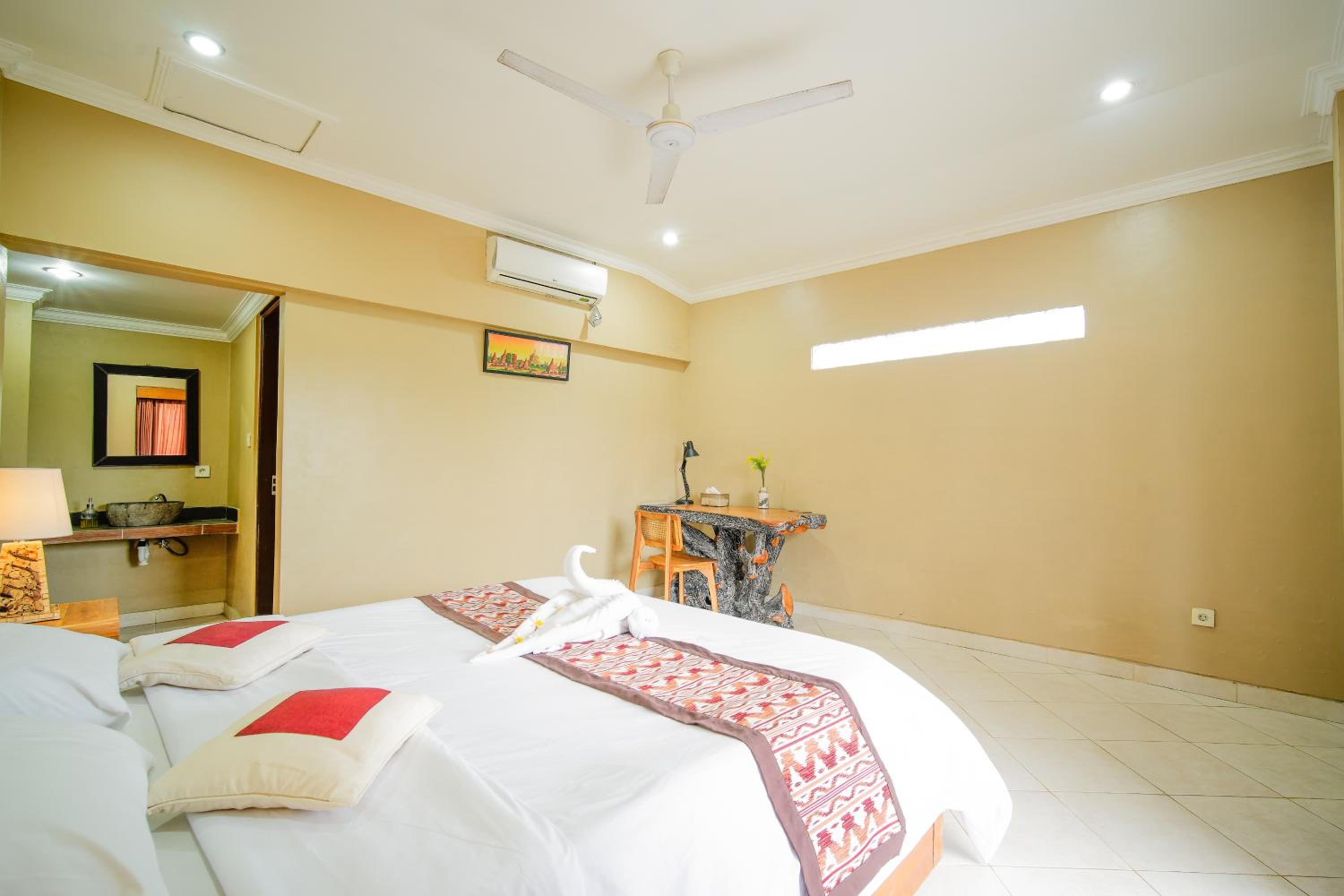 Shana Homestay by EPS