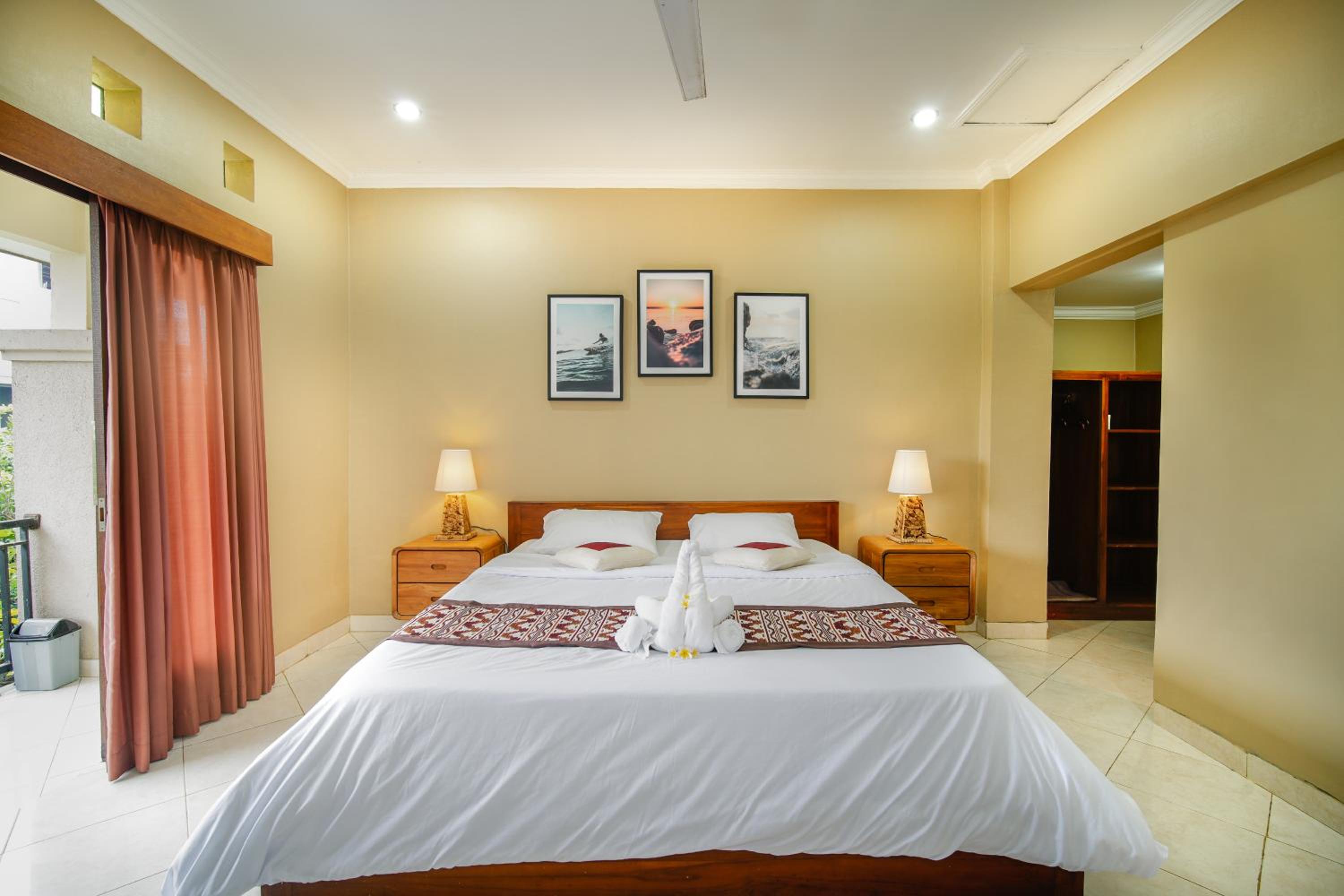 Shana Homestay by EPS