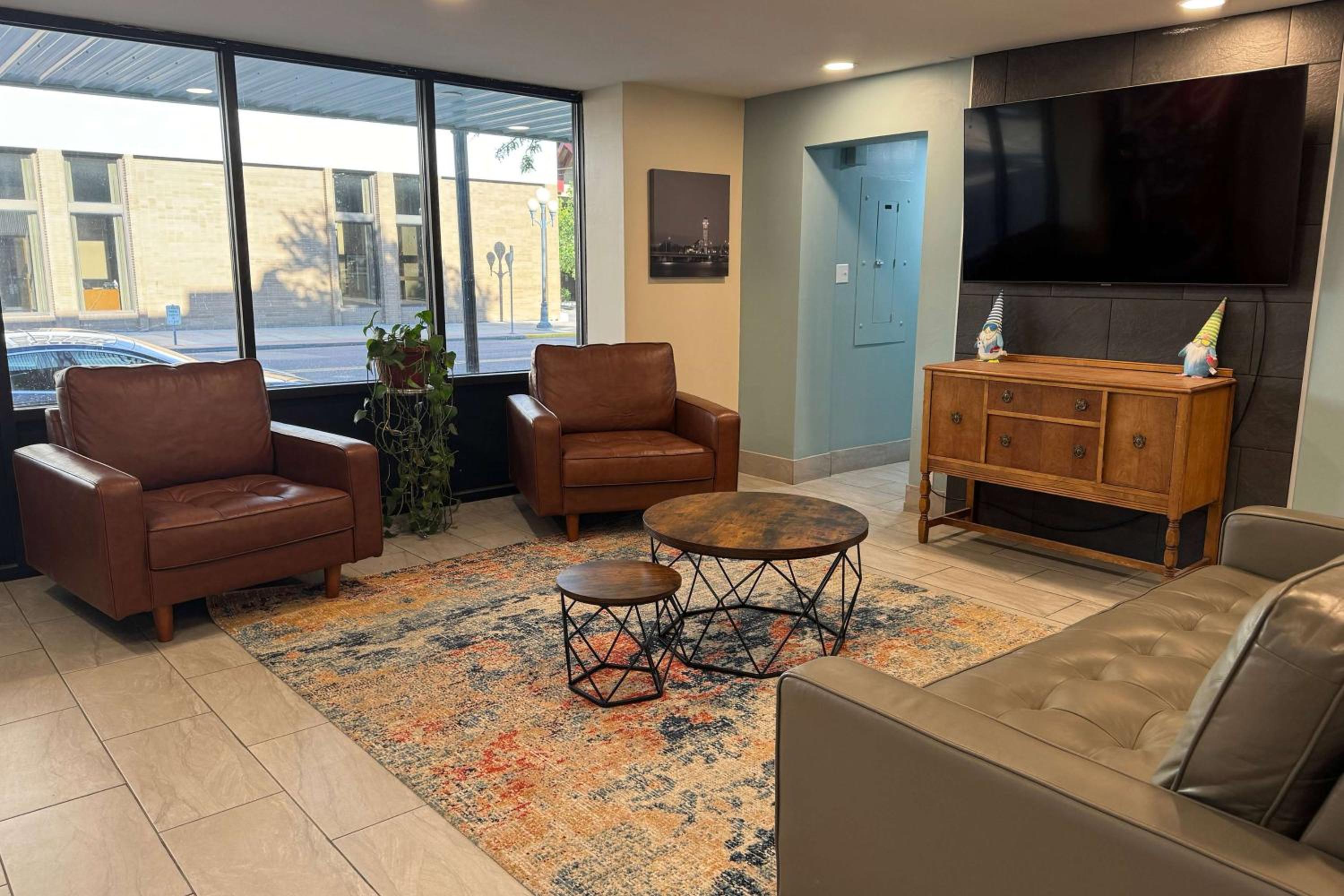 Super 8 by Wyndham Great Falls City Center