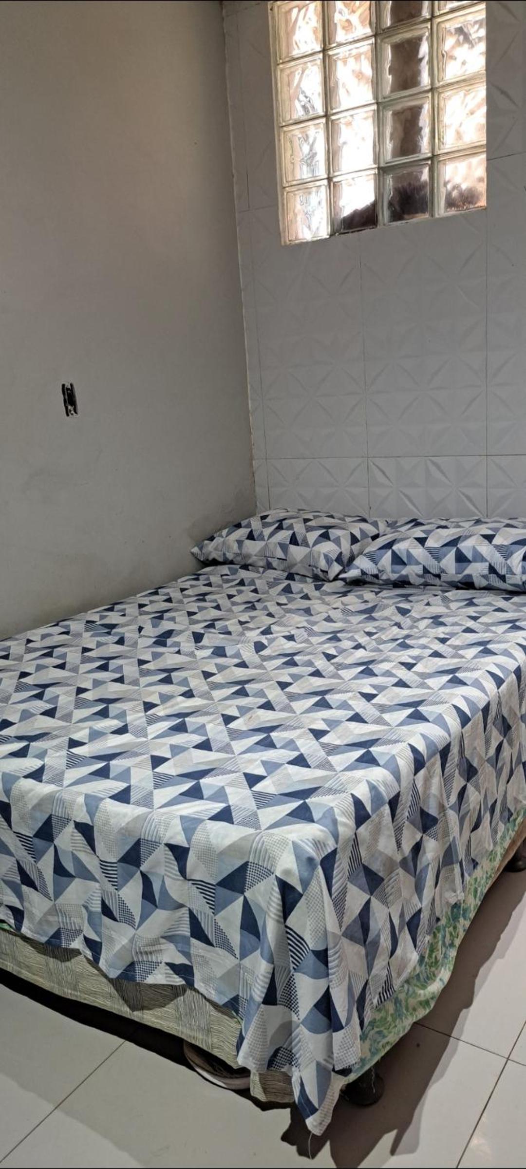 Casa completa com 2 quartos até 9 pessoas 1km do aeroporto 3km do Hangar