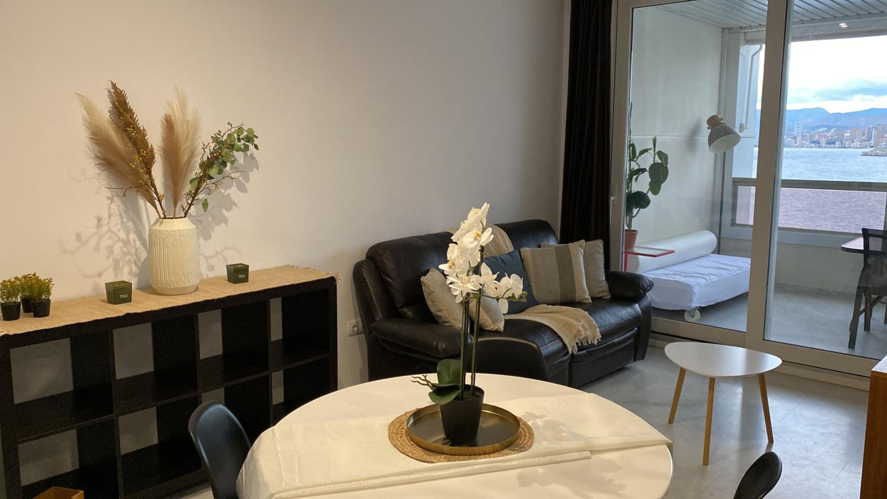Excellent apartment in front of the sea!