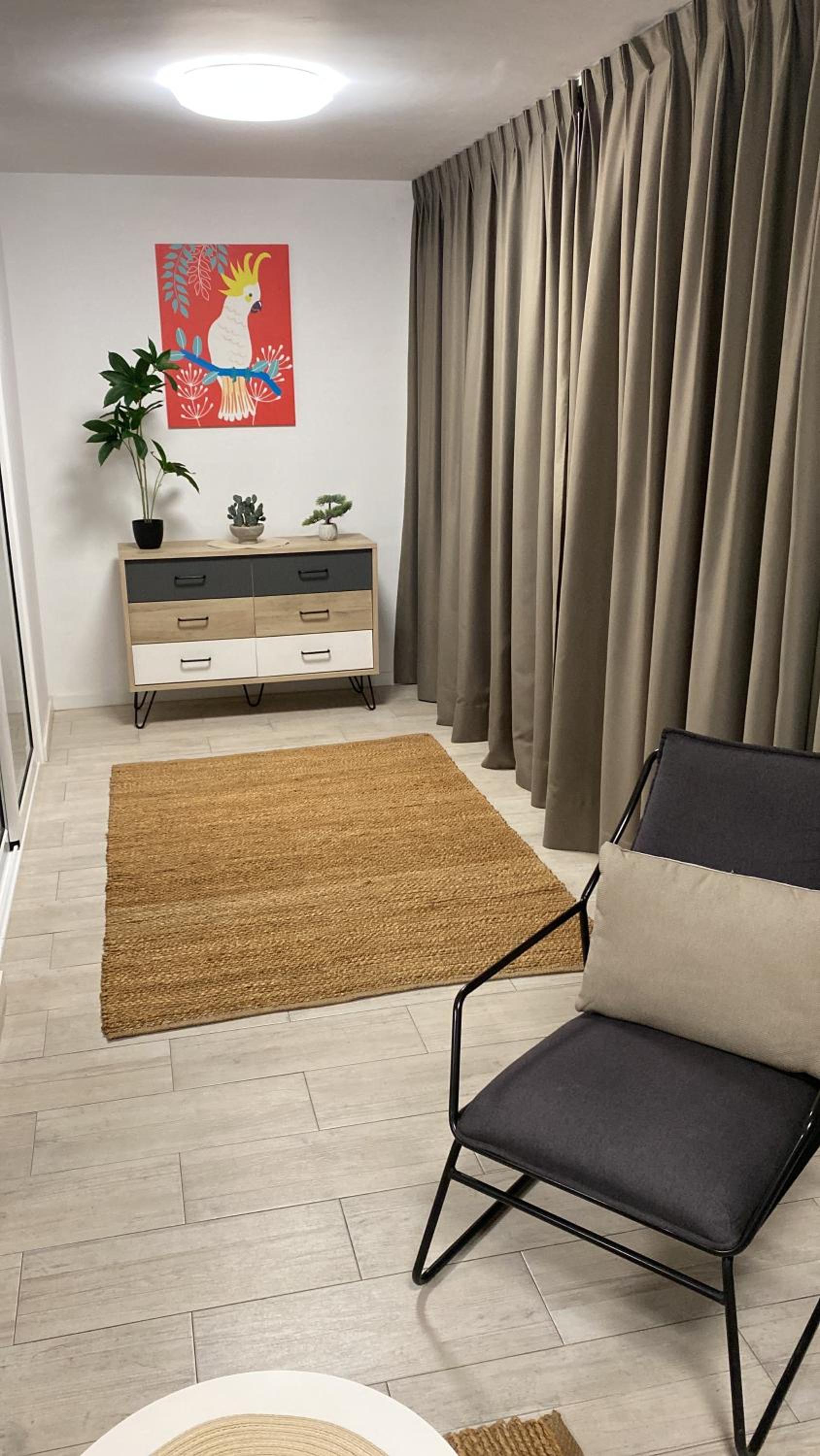 Apartamento ensueño 1a linea playa poniente 6 PAX parking wifi y AC