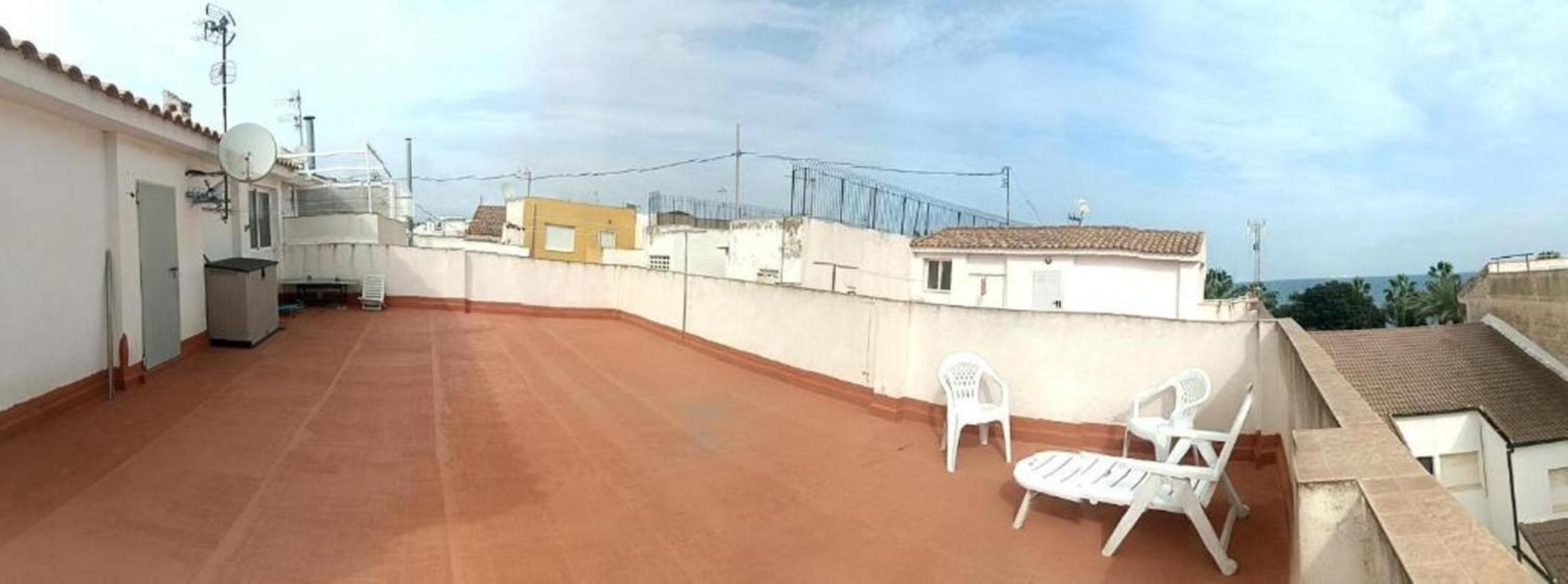 Modern Art apartment by the sea Playa del Espejo