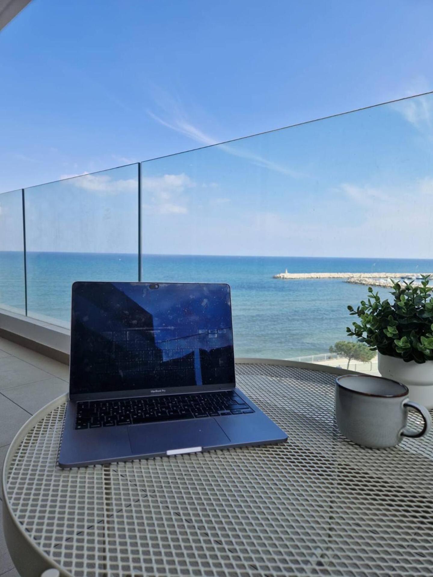 Seaview City Retreat