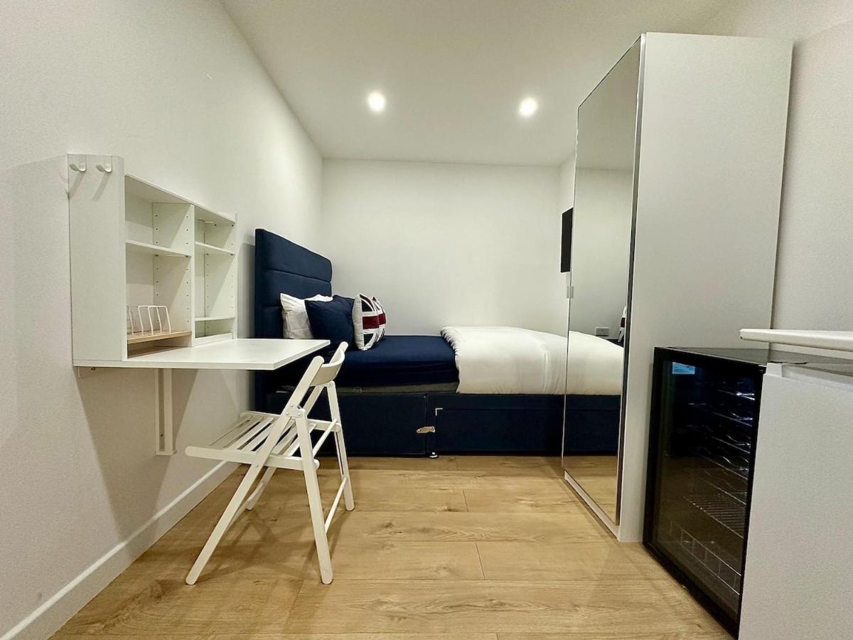 Studio next to king cross B