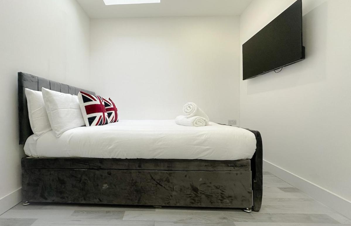 Studio next to King Cross A