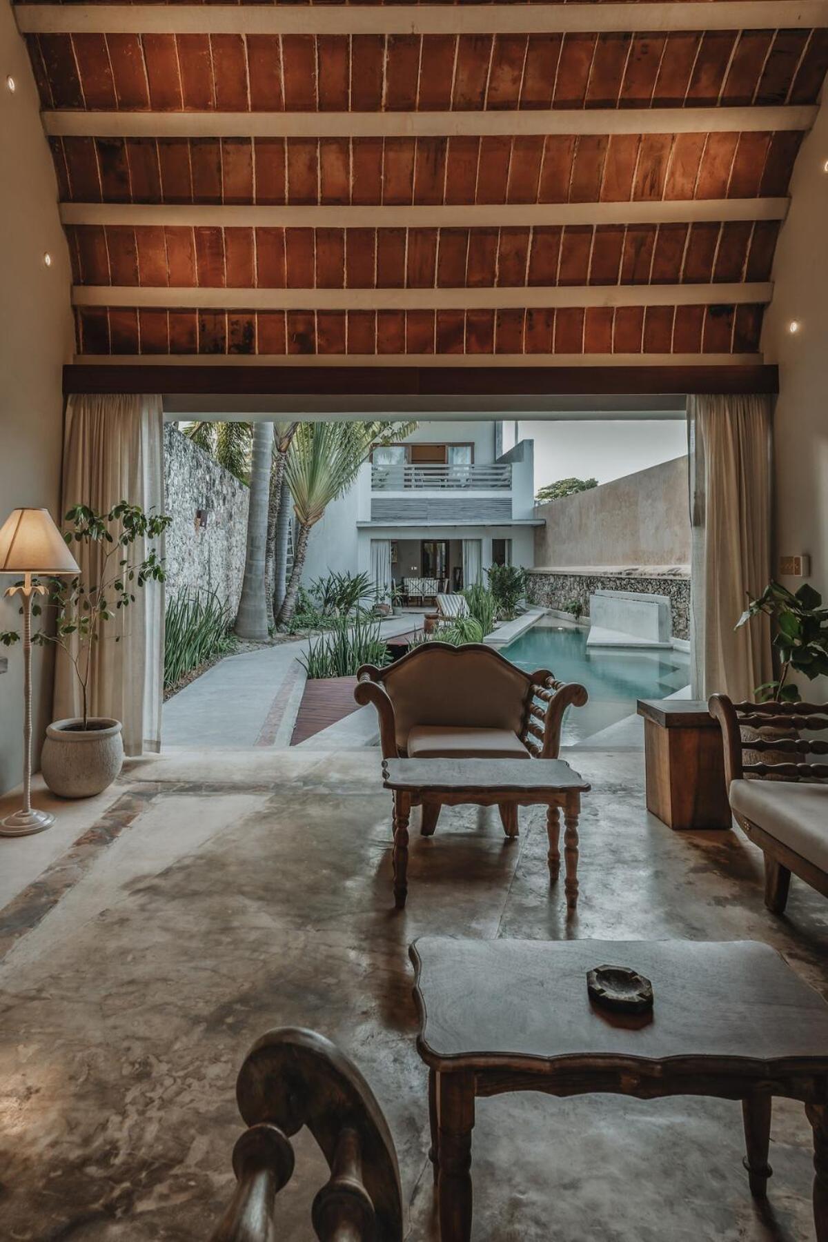 Casa Los Amigos 4BDR by Cercana