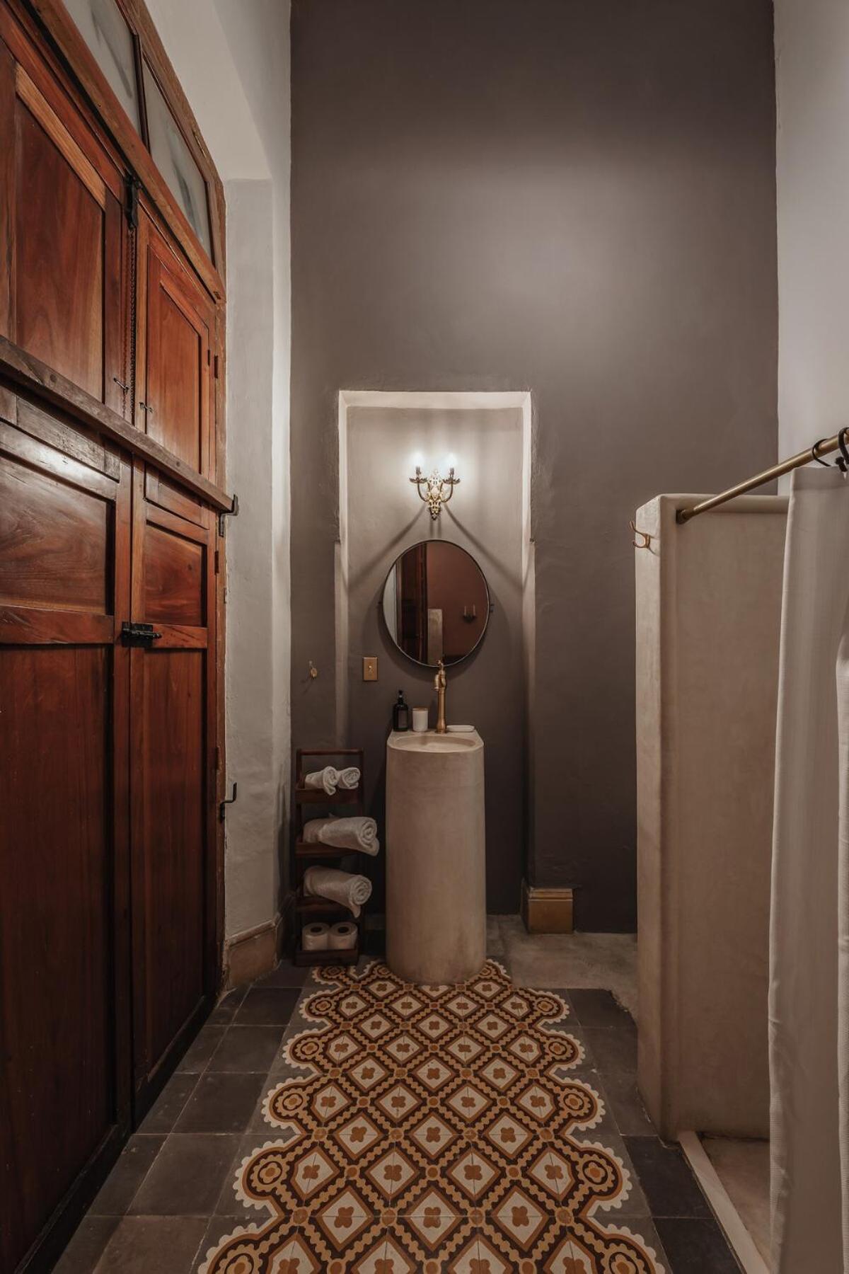 Casa Los Amigos 4BDR by Cercana