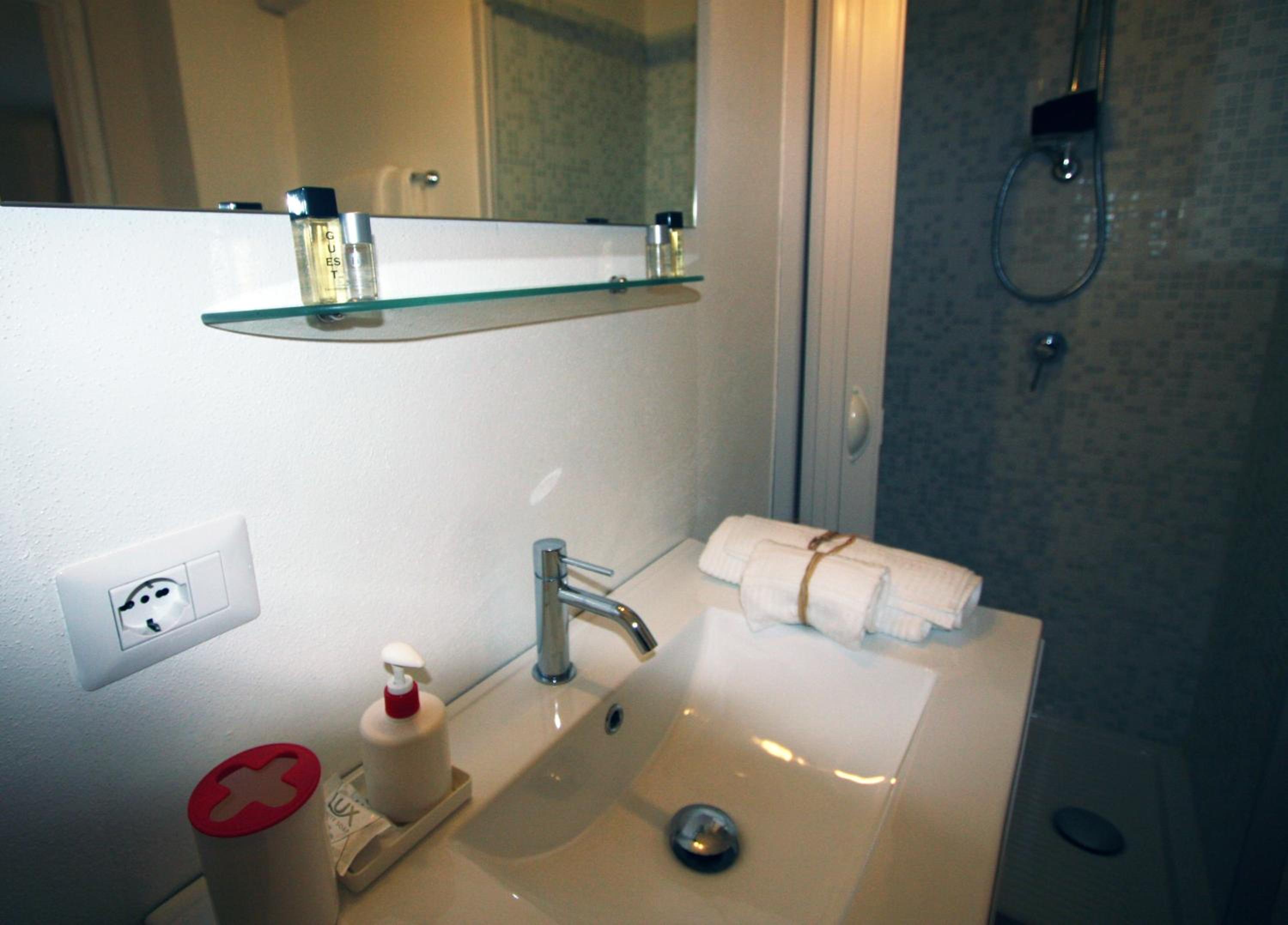 Photo 43