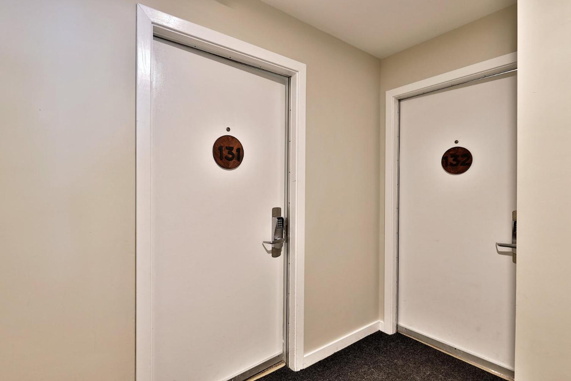 Cozy hotel room style studio condo with pool