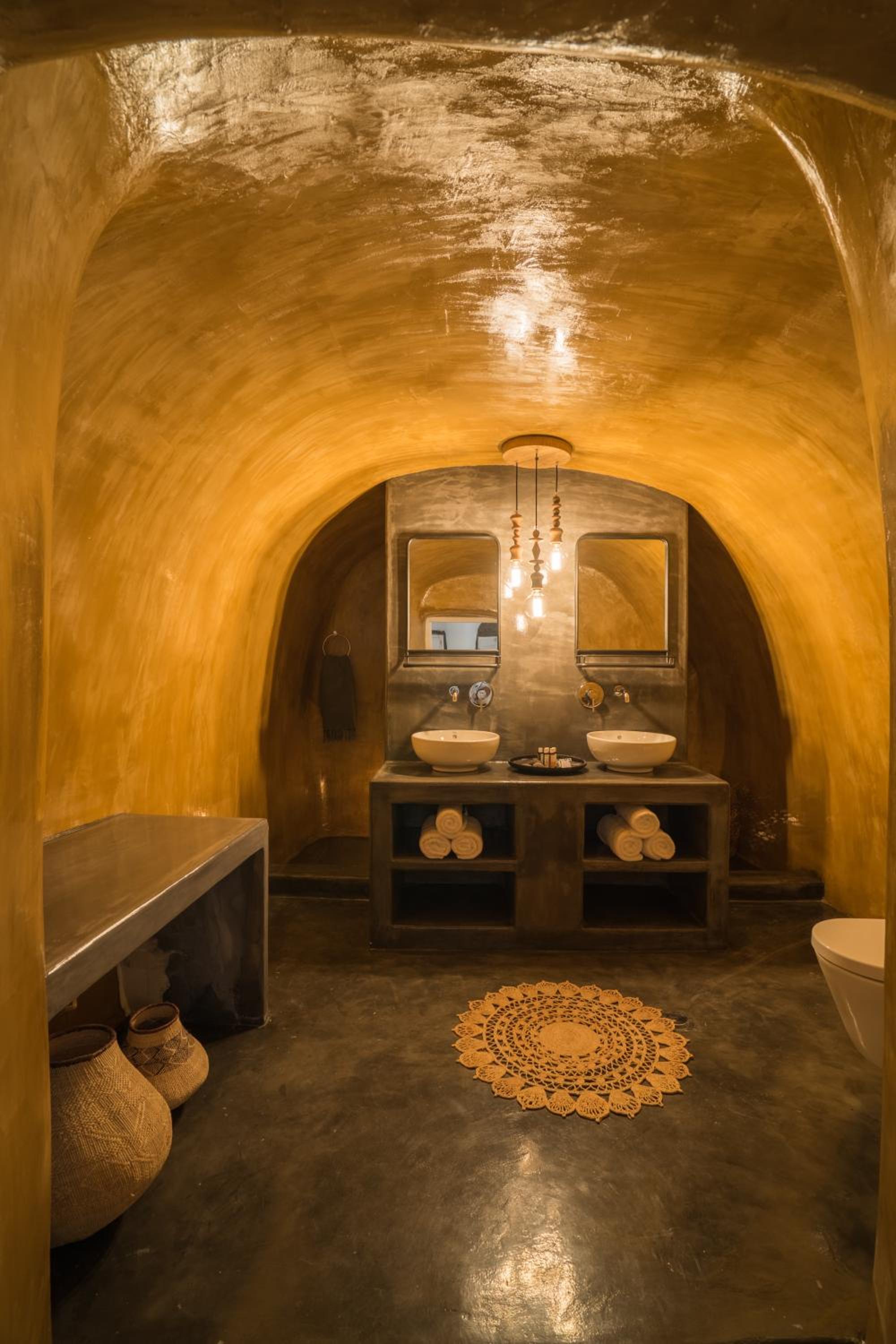 Oia Vacations - Canvas Suites - Property Image 42