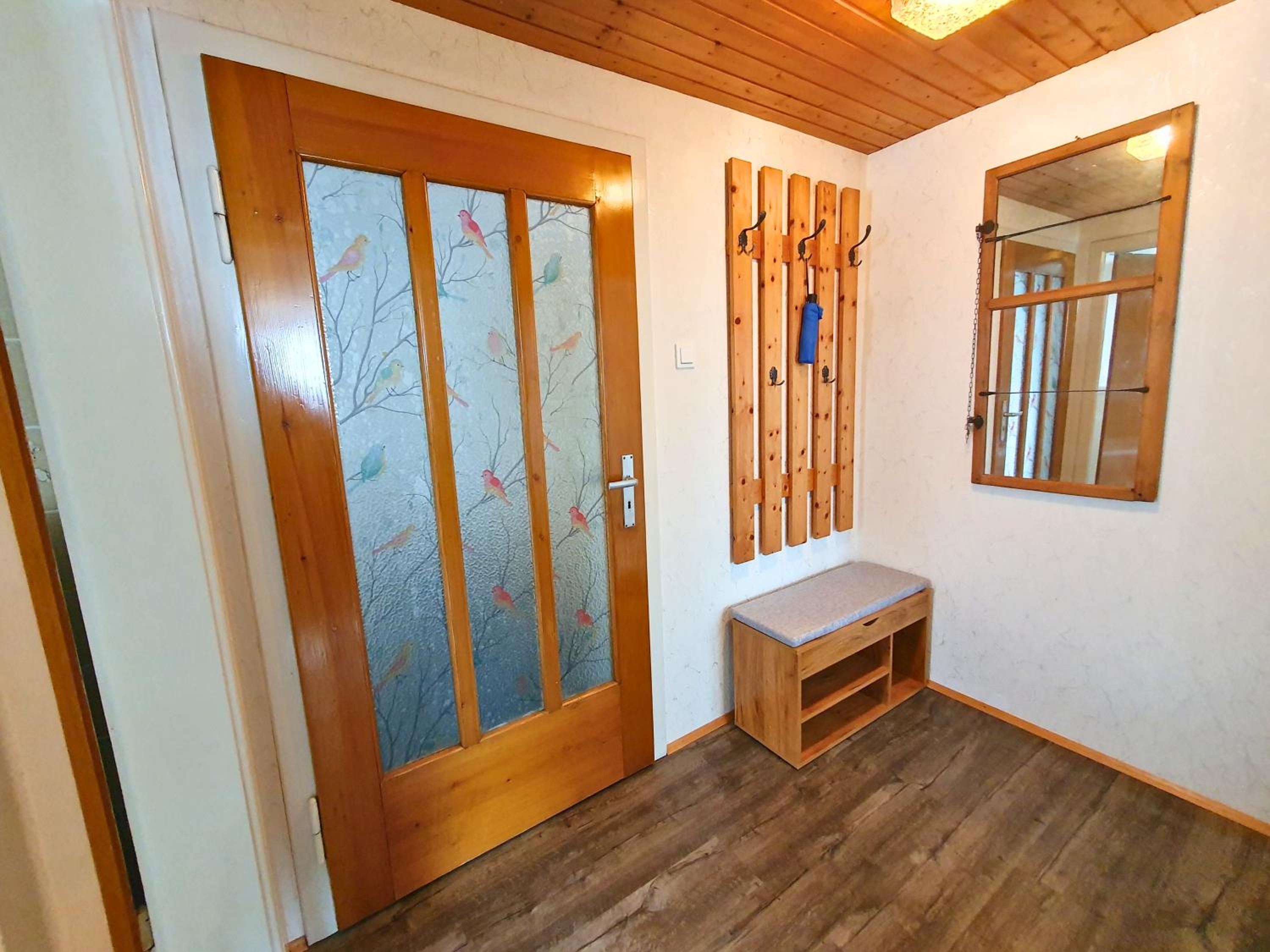 Haus Hindelang - 2 FeWos mit Zugspitzblick, inkl Königscard, gratis Parken & WLAN, Self Check-In, 5 Minuten ins Zentrum