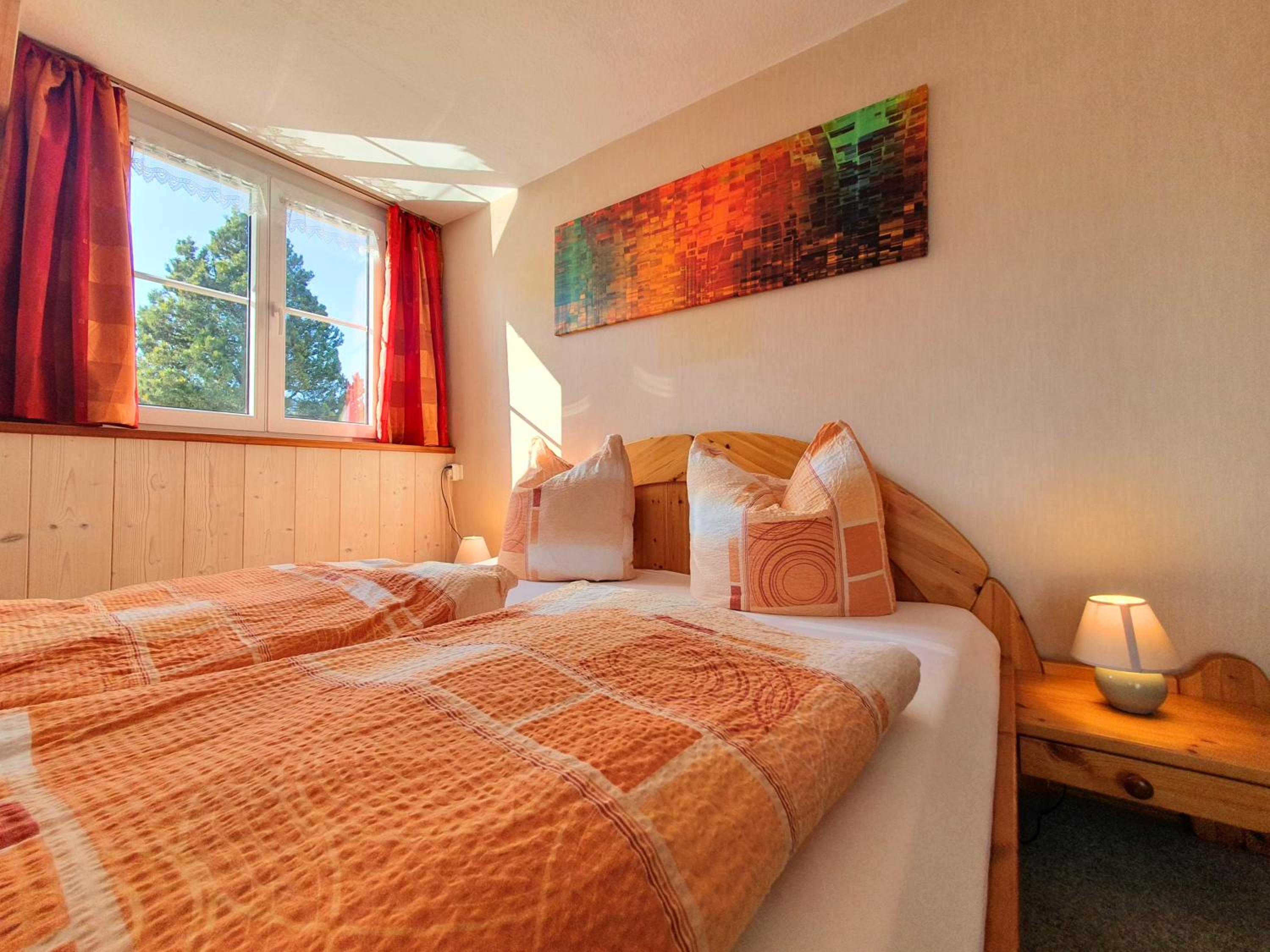 Haus Hindelang - 2 FeWos mit Zugspitzblick, inkl Königscard, gratis Parken & WLAN, Self Check-In, 5 Minuten ins Zentrum