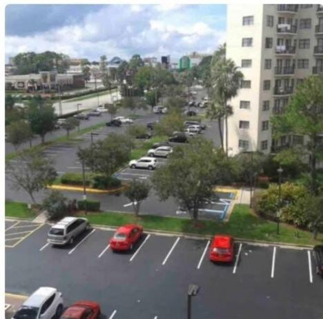 Luxury Lakeview Getaway 1 mile Universal Studios