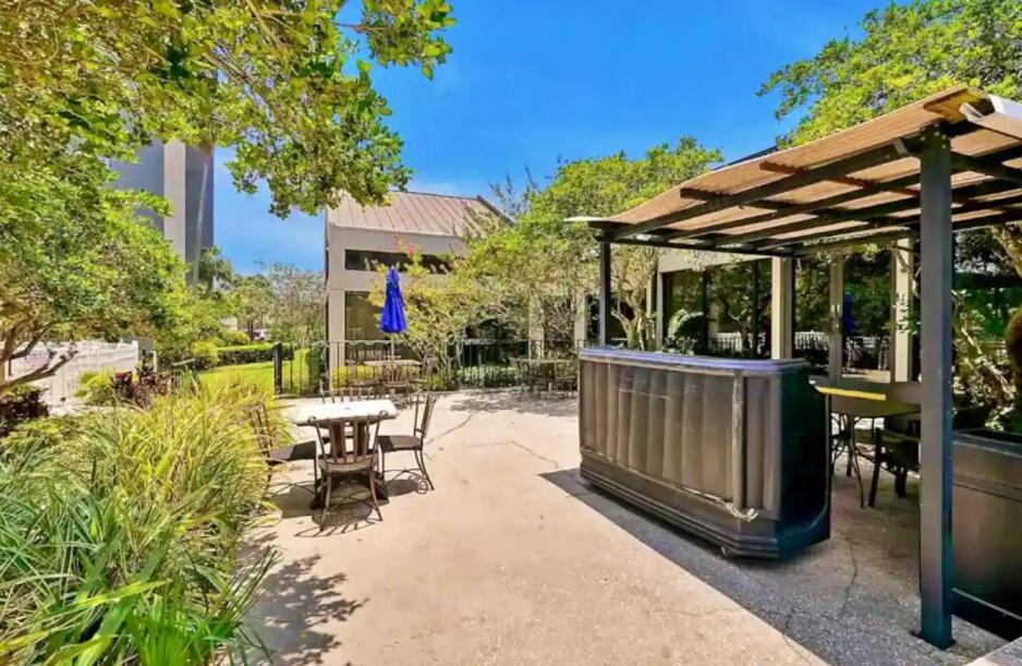 Luxury Lakeview Getaway 1 mile Universal Studios